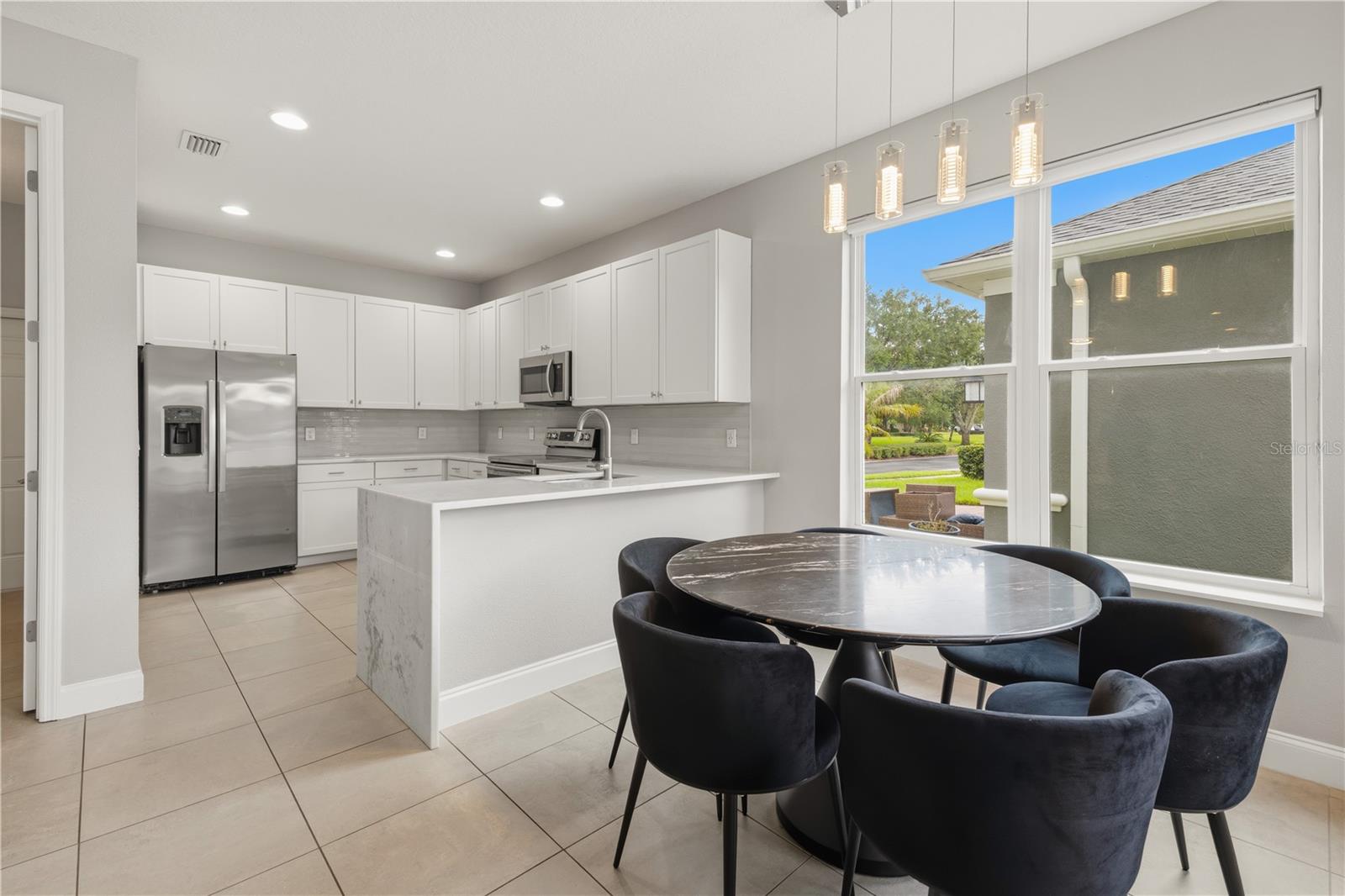 1526 EQUINOX CIR