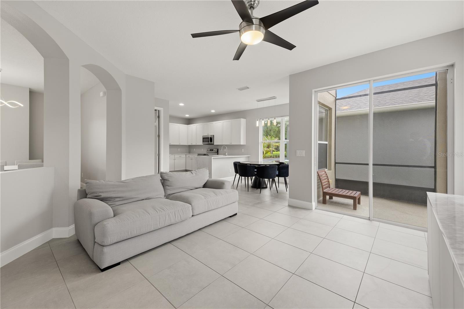 1526 EQUINOX CIR