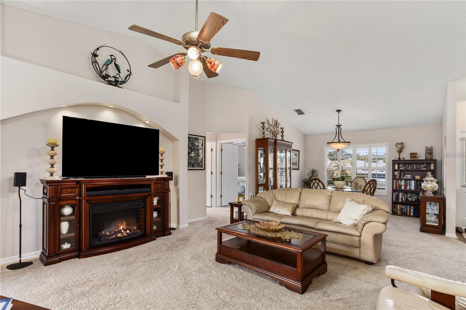 25233 LOST OAK CIR