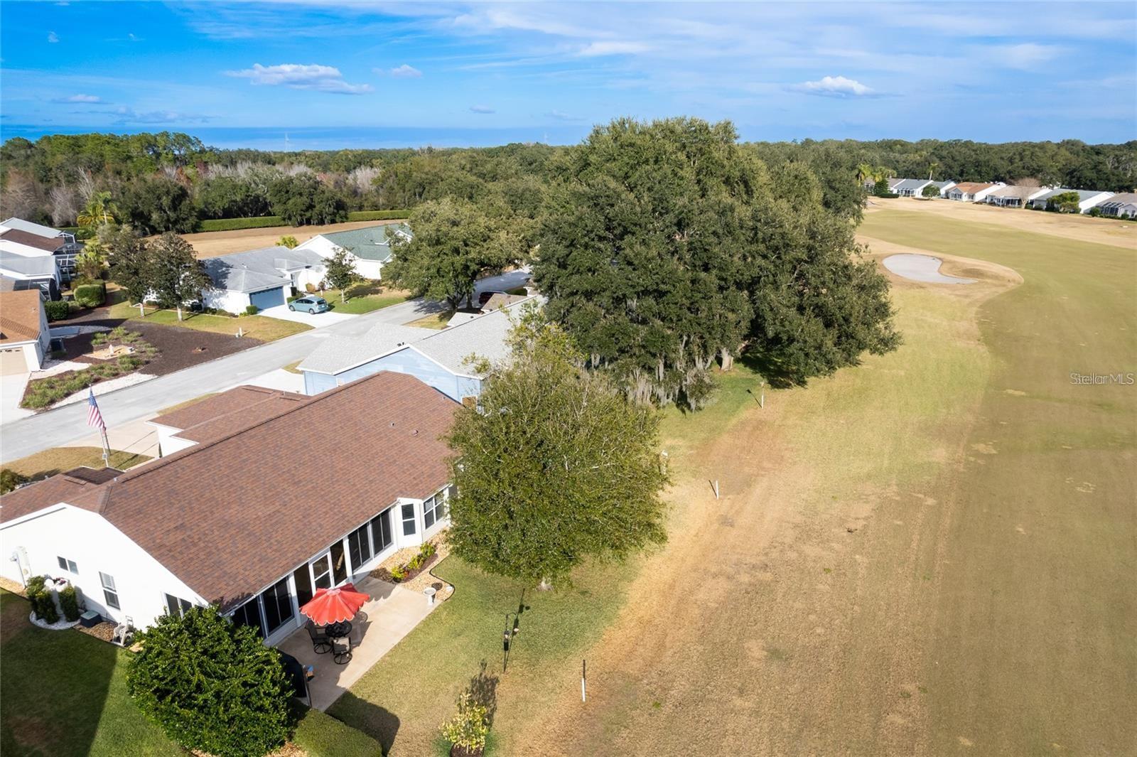 25233 LOST OAK CIR