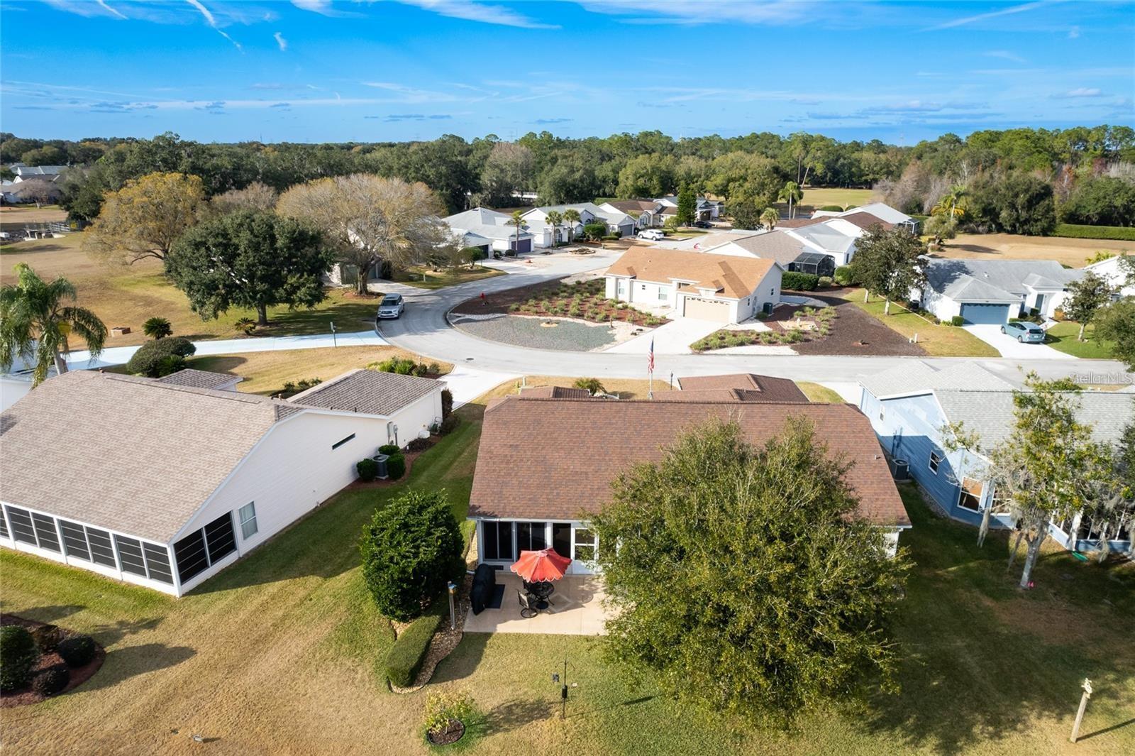 25233 LOST OAK CIR