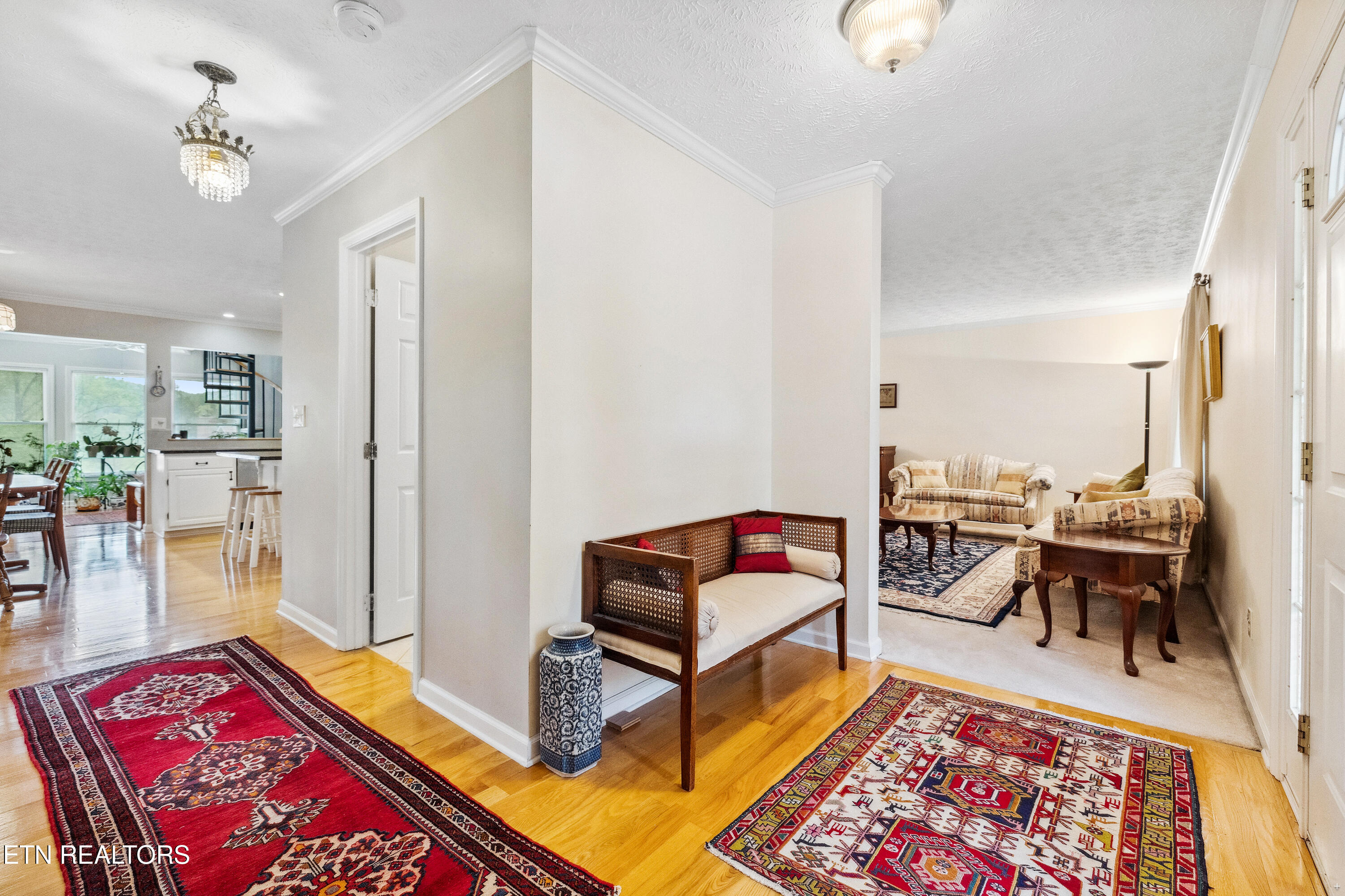 109 W Melbourne Rd