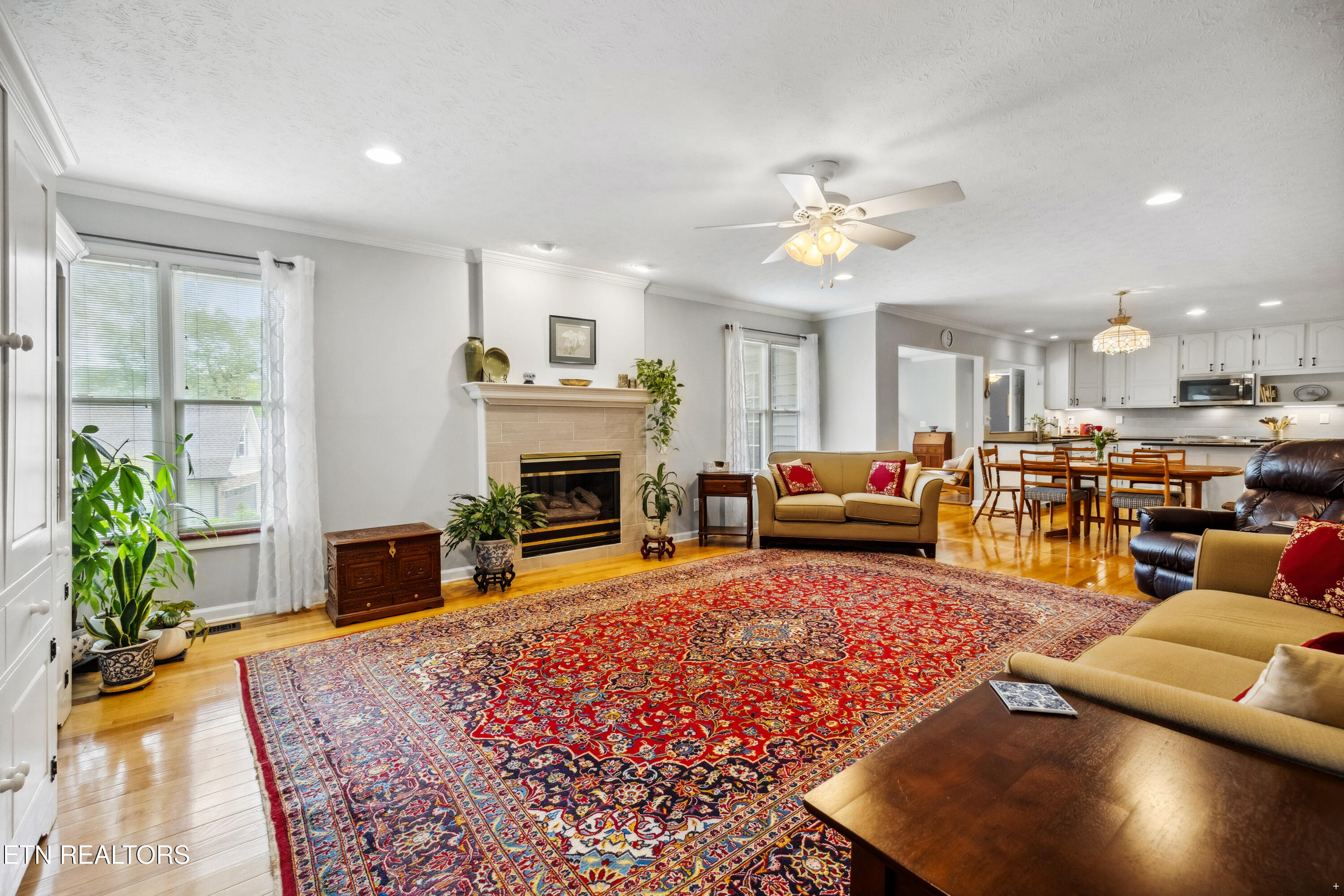 109 W Melbourne Rd