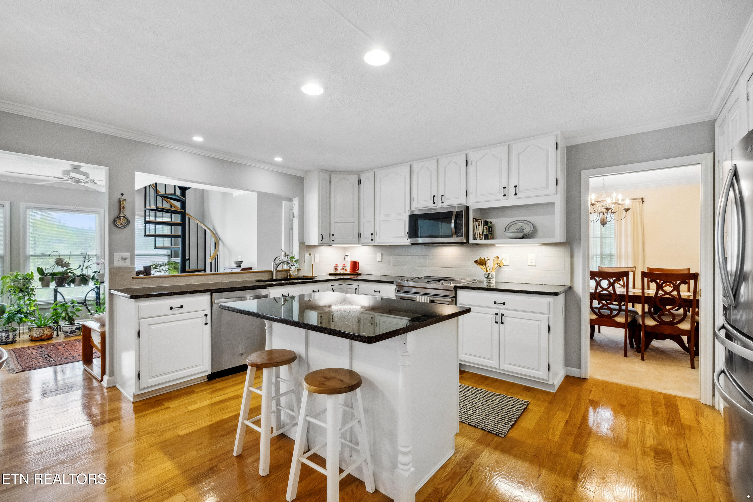 109 W Melbourne Rd