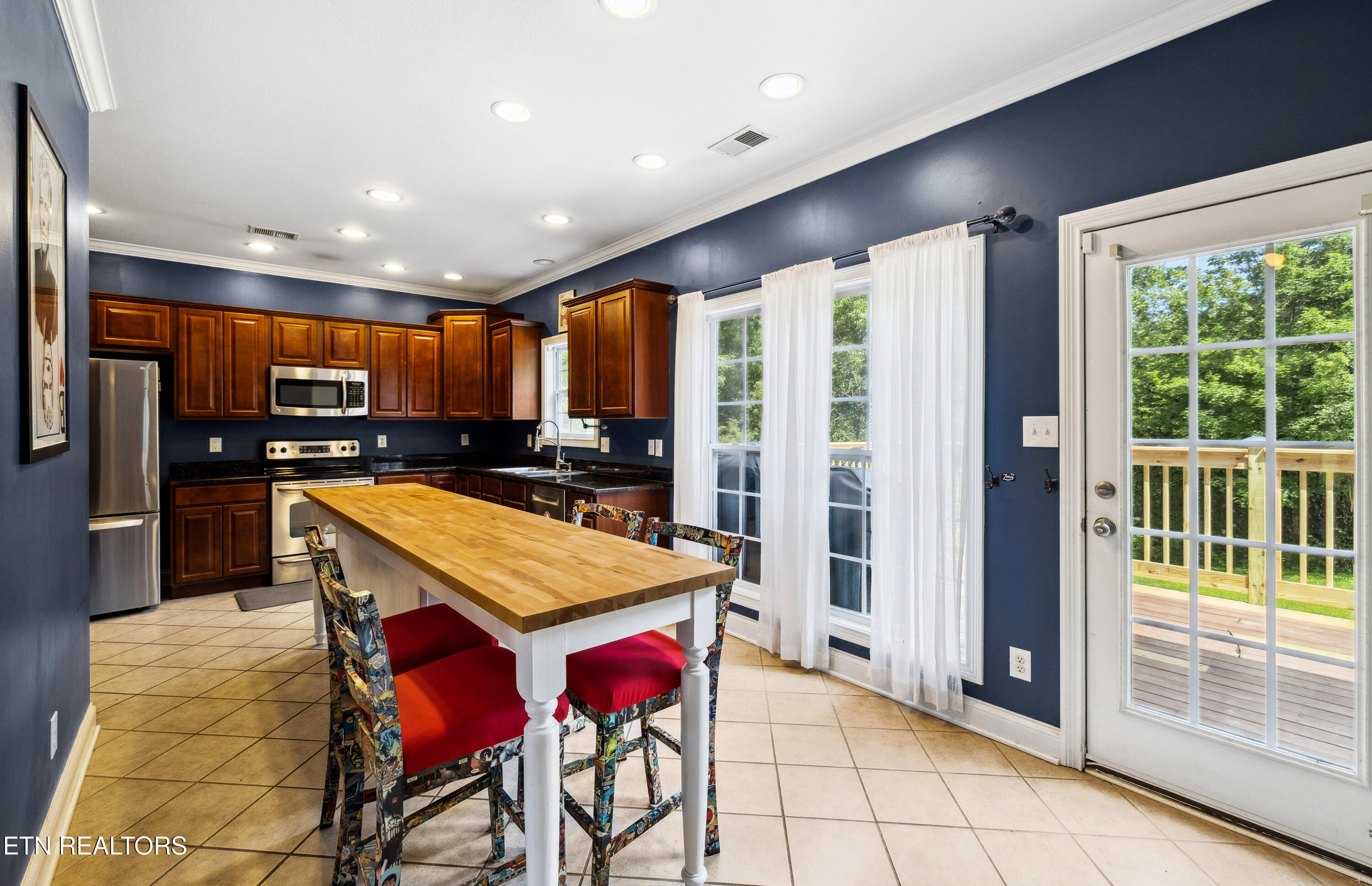7228 Broken Creek Lane