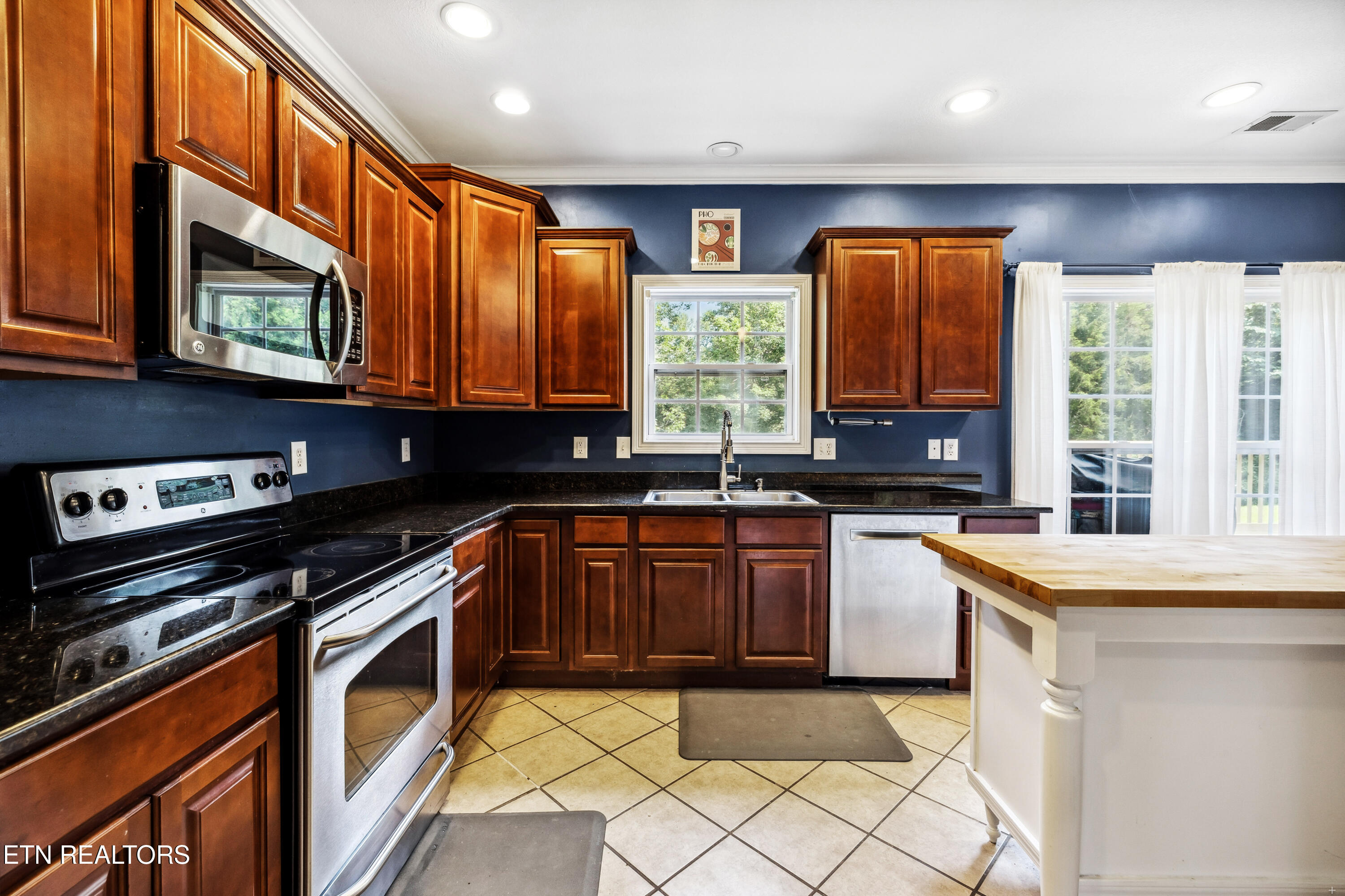 7228 Broken Creek Lane