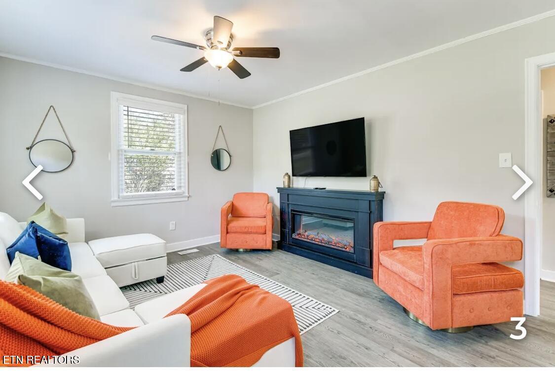1118 Baker Ave