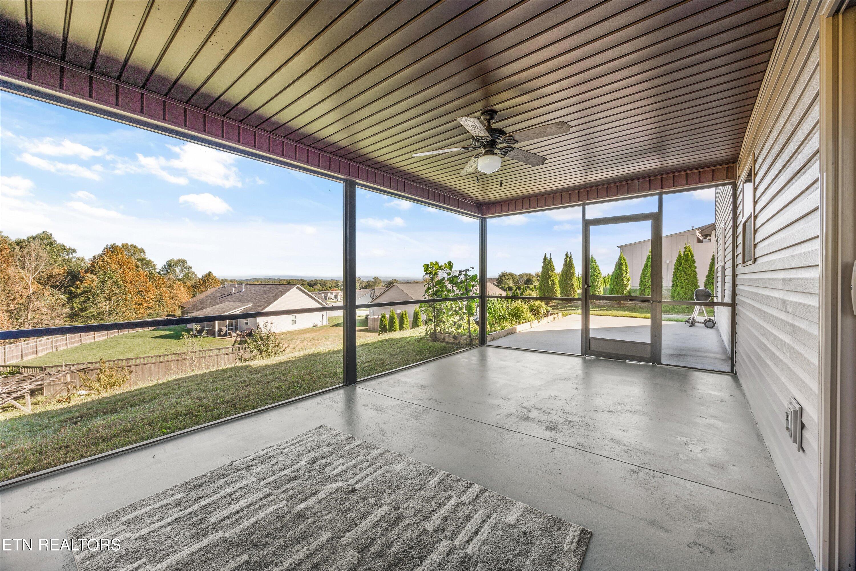 2551 Ancient Oak Lane, Knoxville