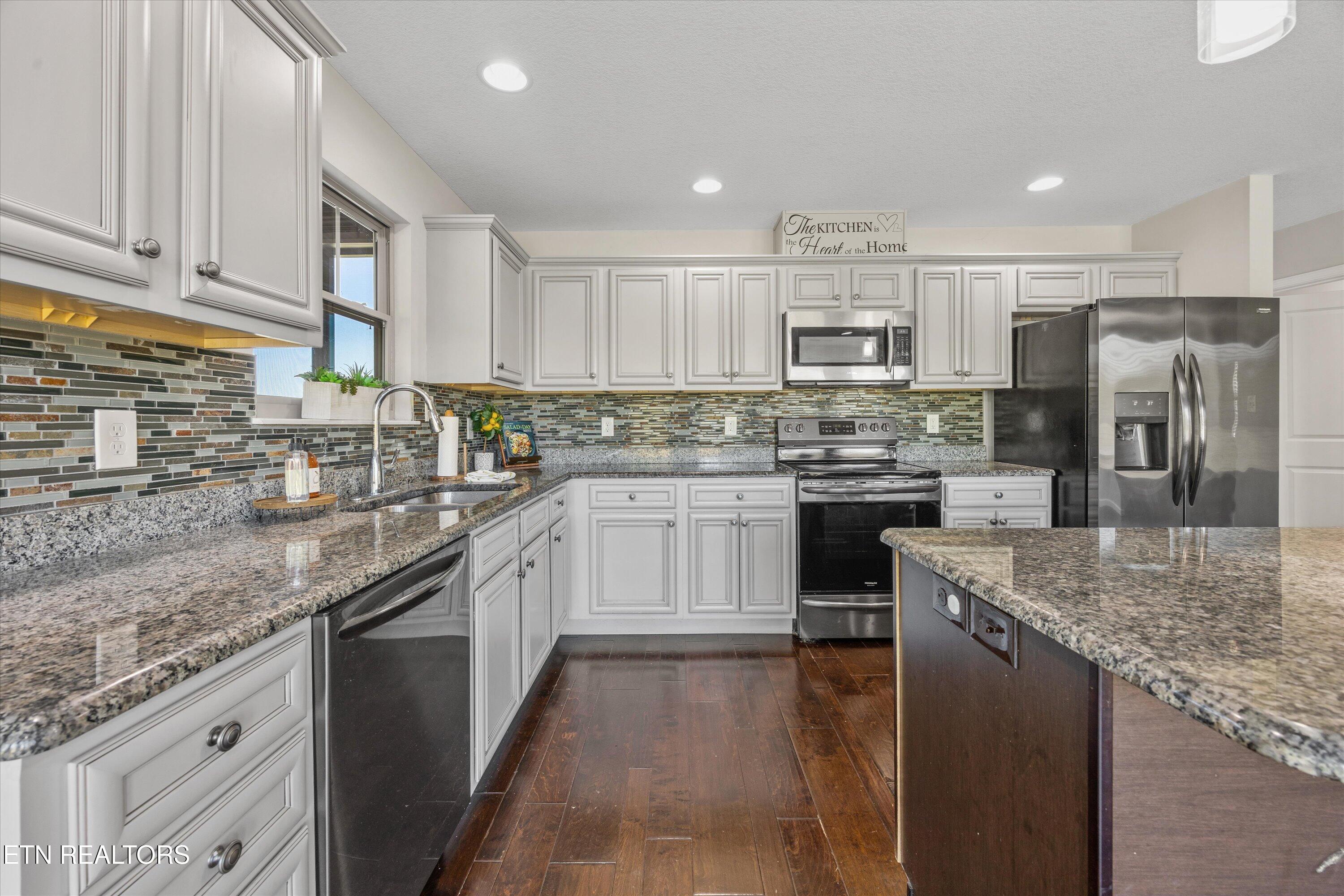 2551 Ancient Oak Lane, Knoxville