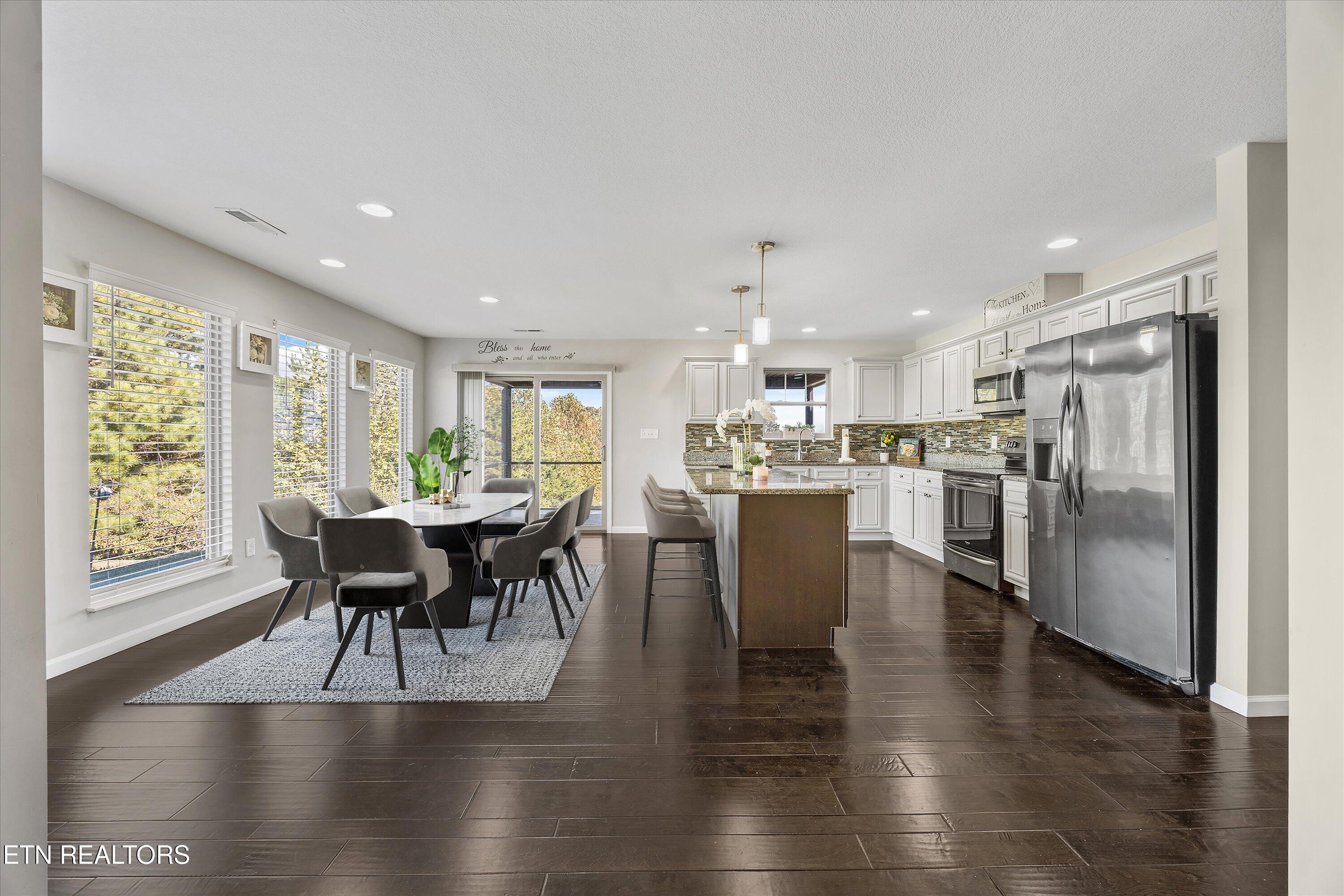 2551 Ancient Oak Lane, Knoxville