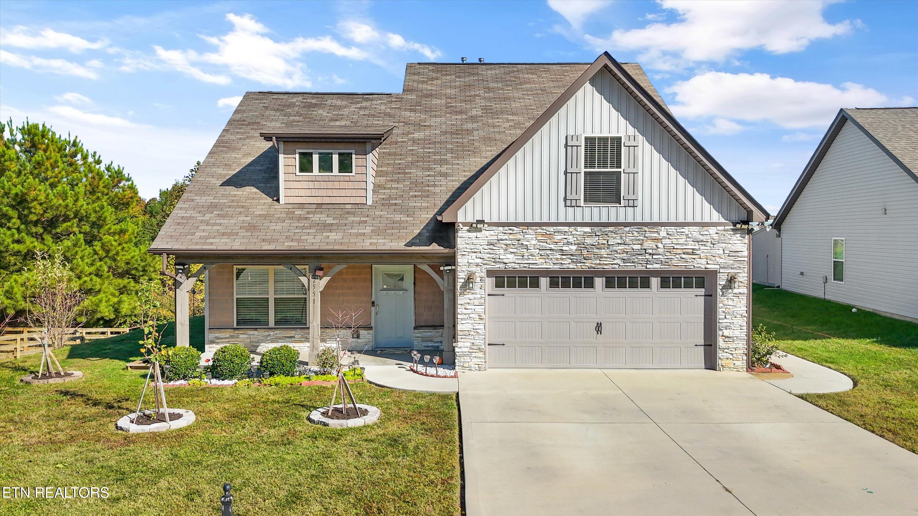 2551 Ancient Oak Lane, Knoxville