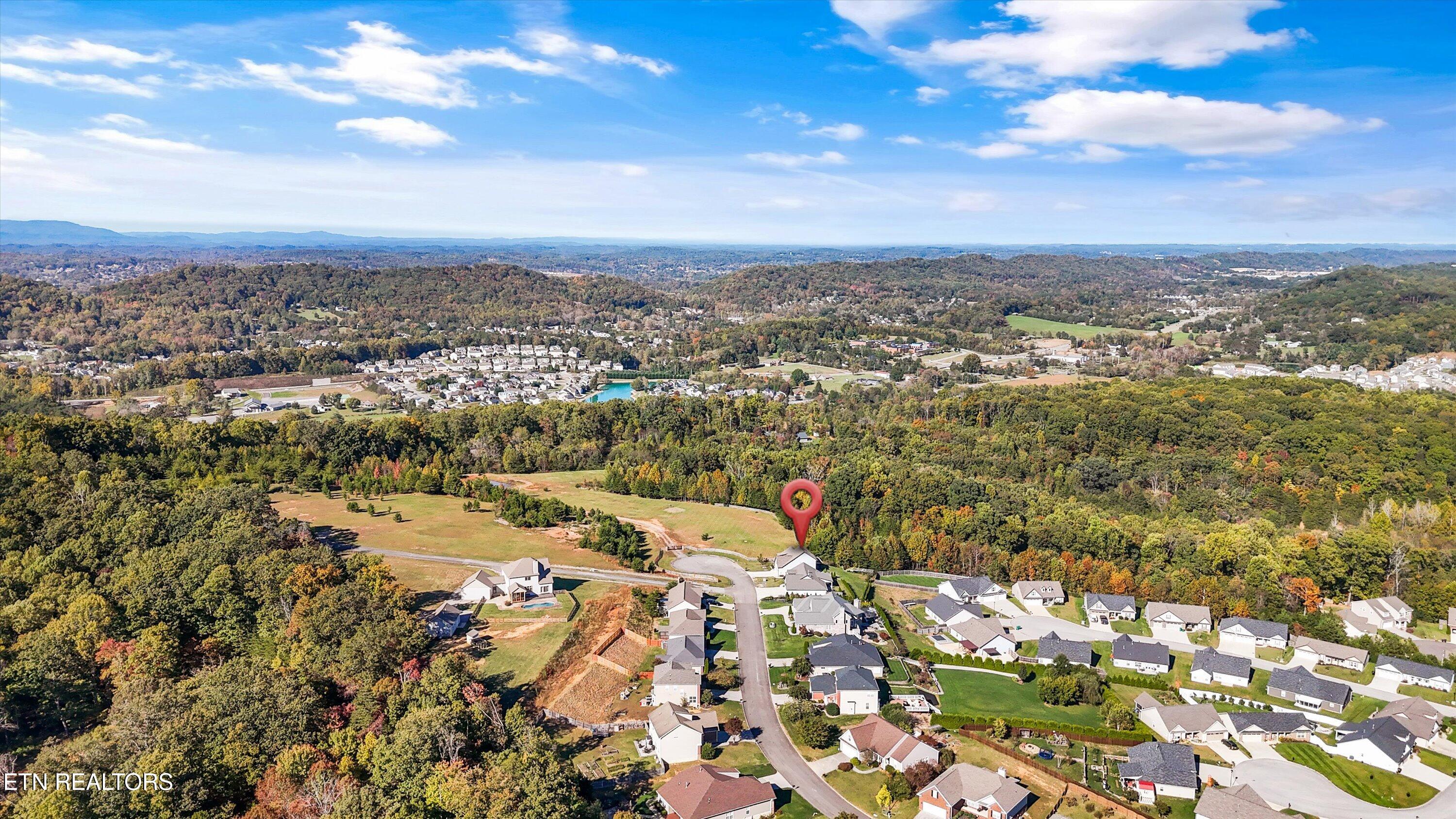 2551 Ancient Oak Lane, Knoxville