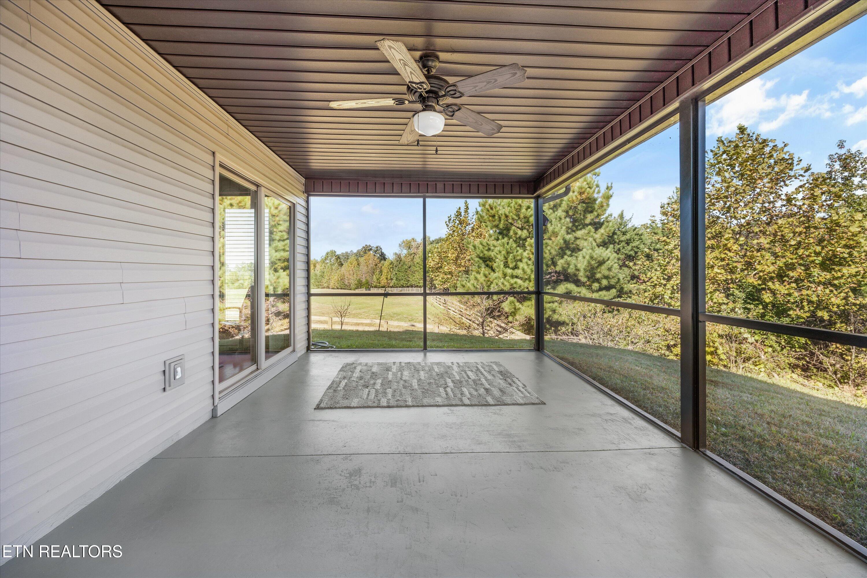 2551 Ancient Oak Lane, Knoxville