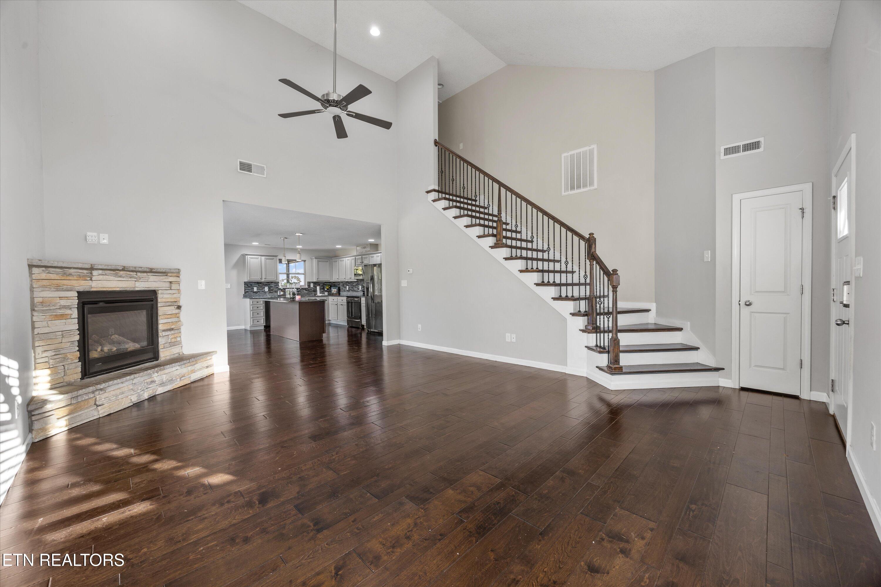 2551 Ancient Oak Lane, Knoxville