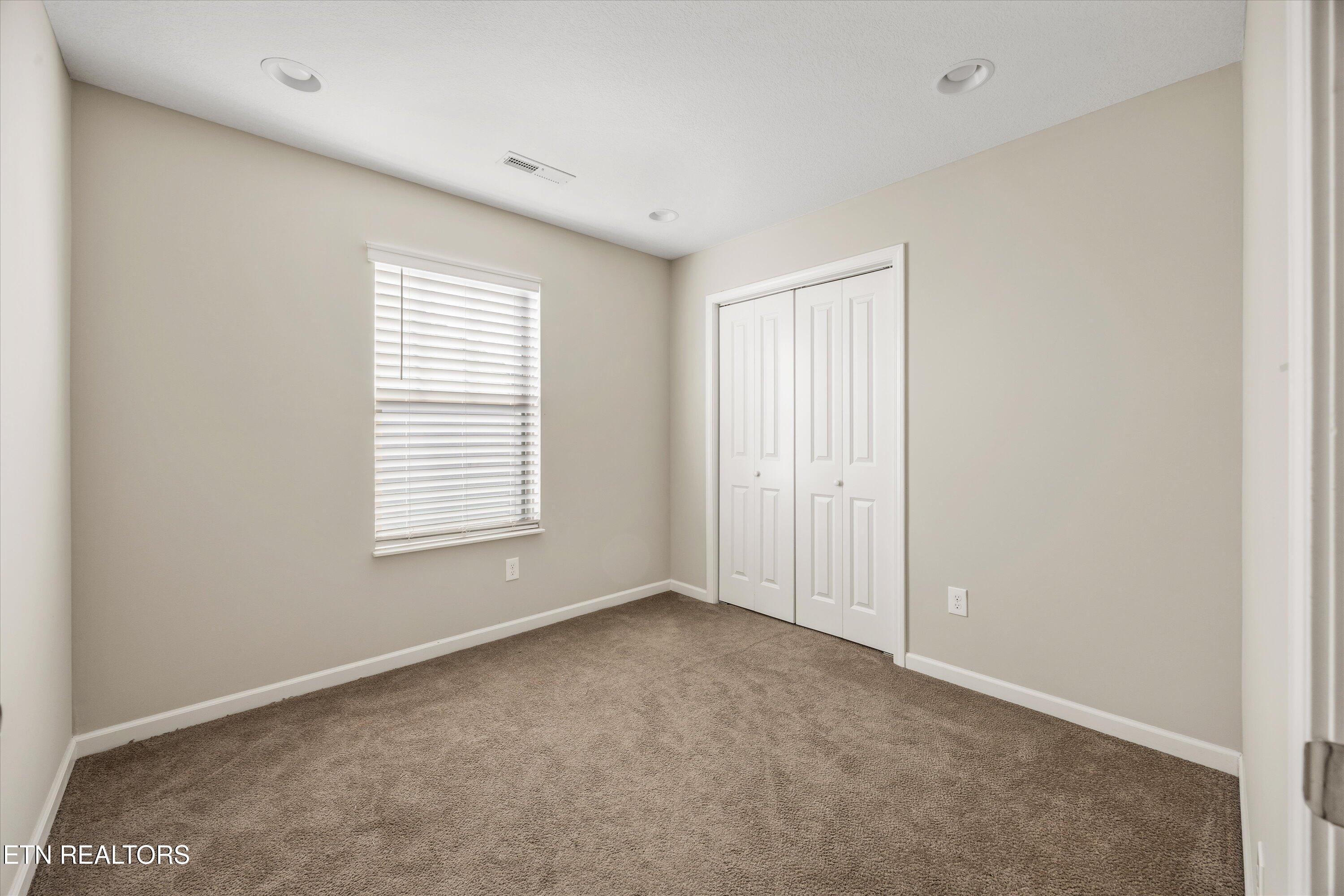 2551 Ancient Oak Lane, Knoxville