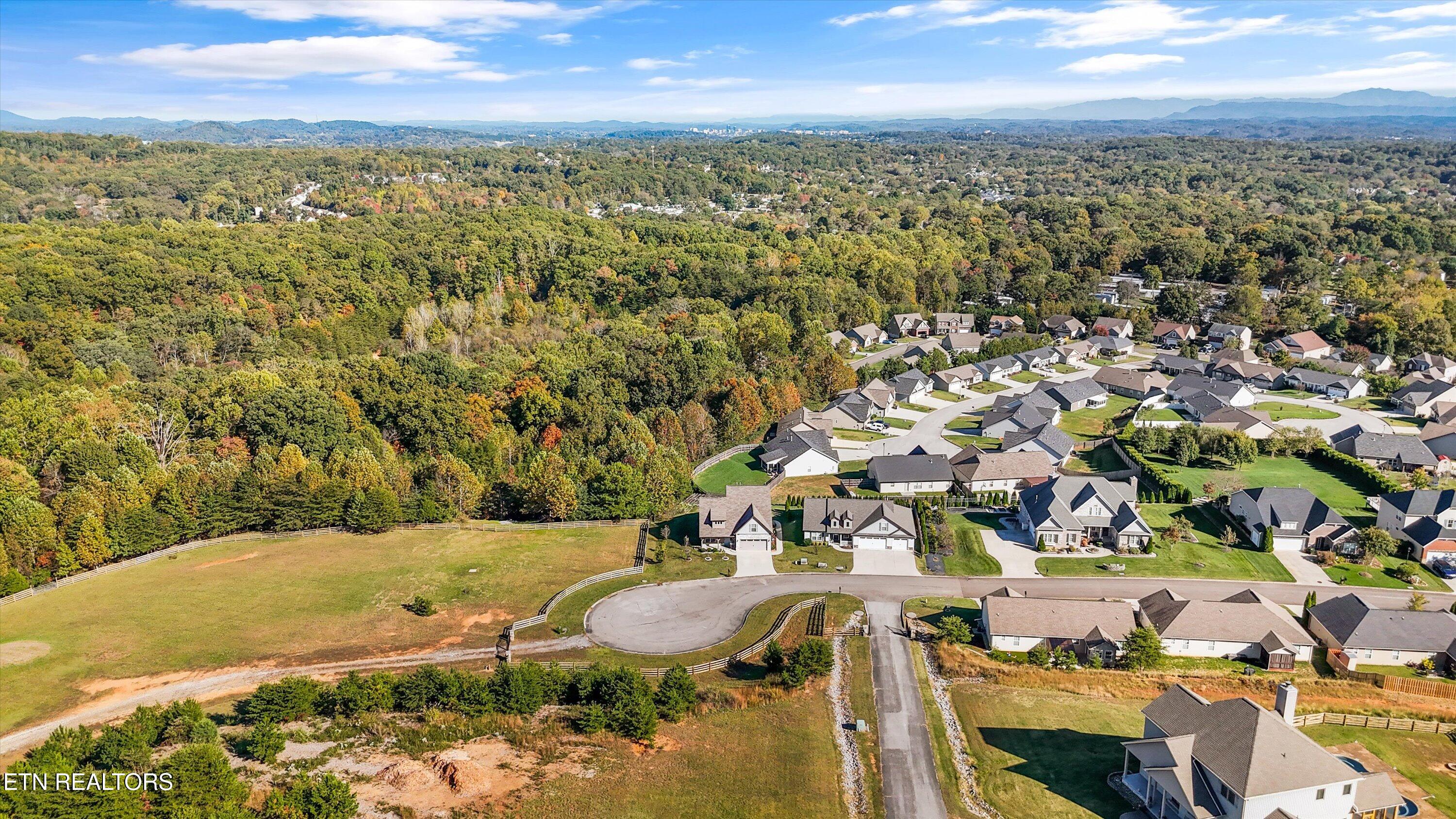 2551 Ancient Oak Lane, Knoxville