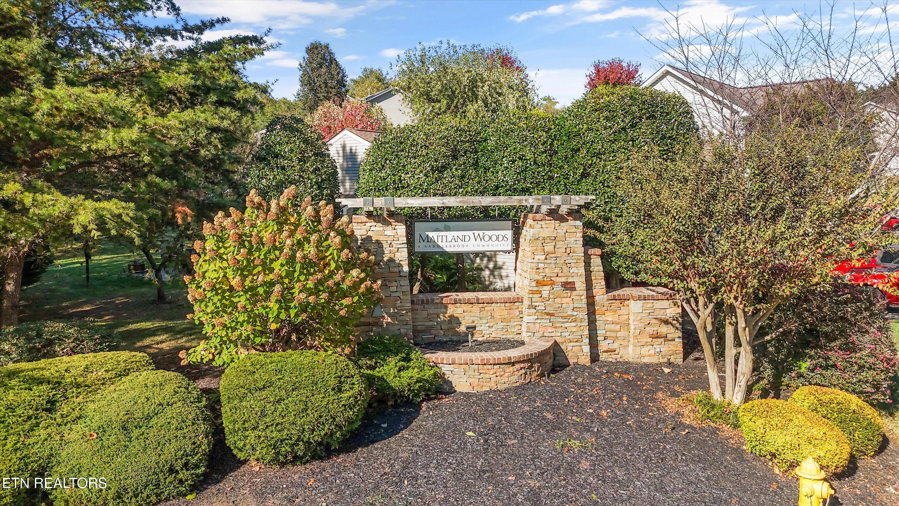 2551 Ancient Oak Lane, Knoxville