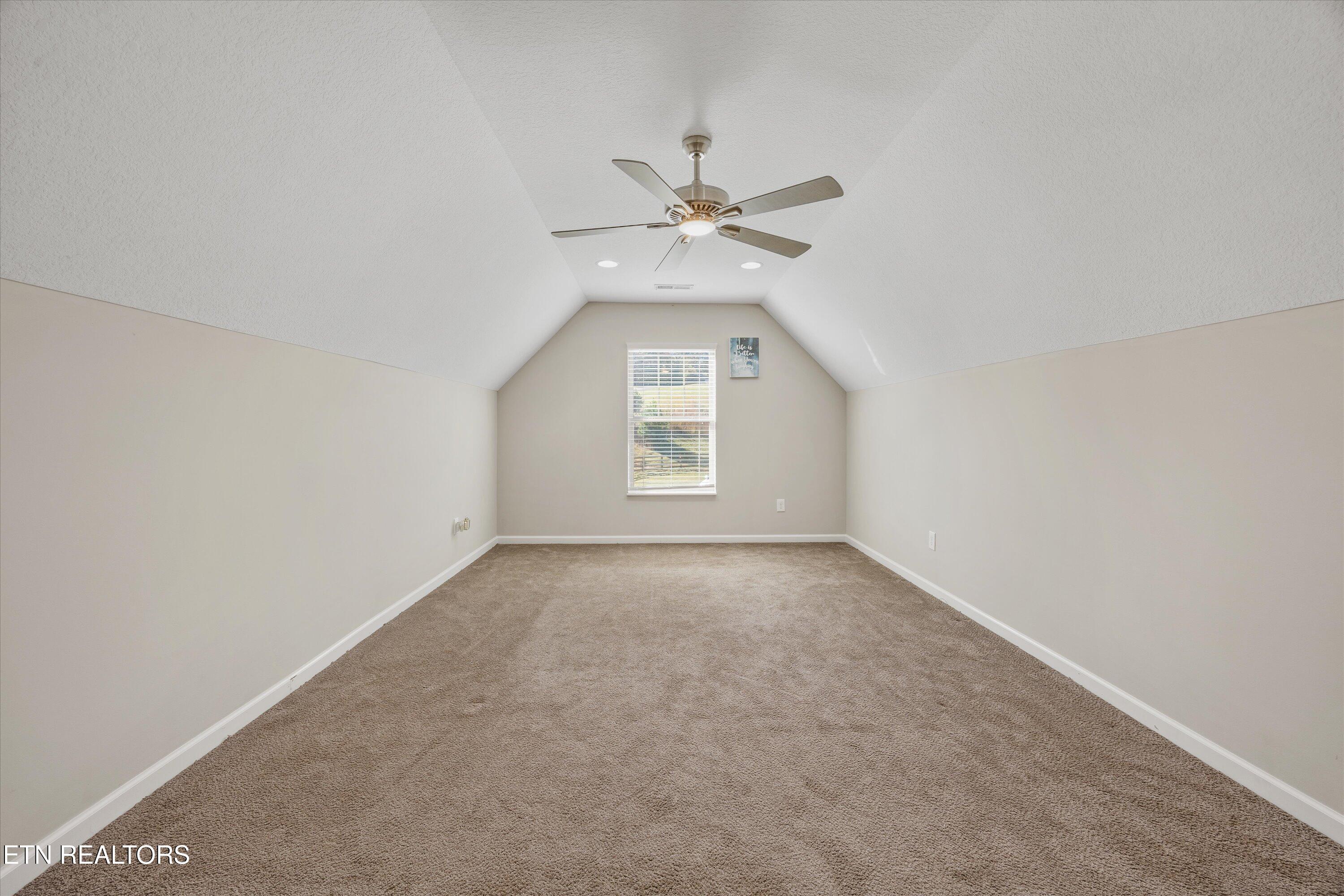 2551 Ancient Oak Lane, Knoxville