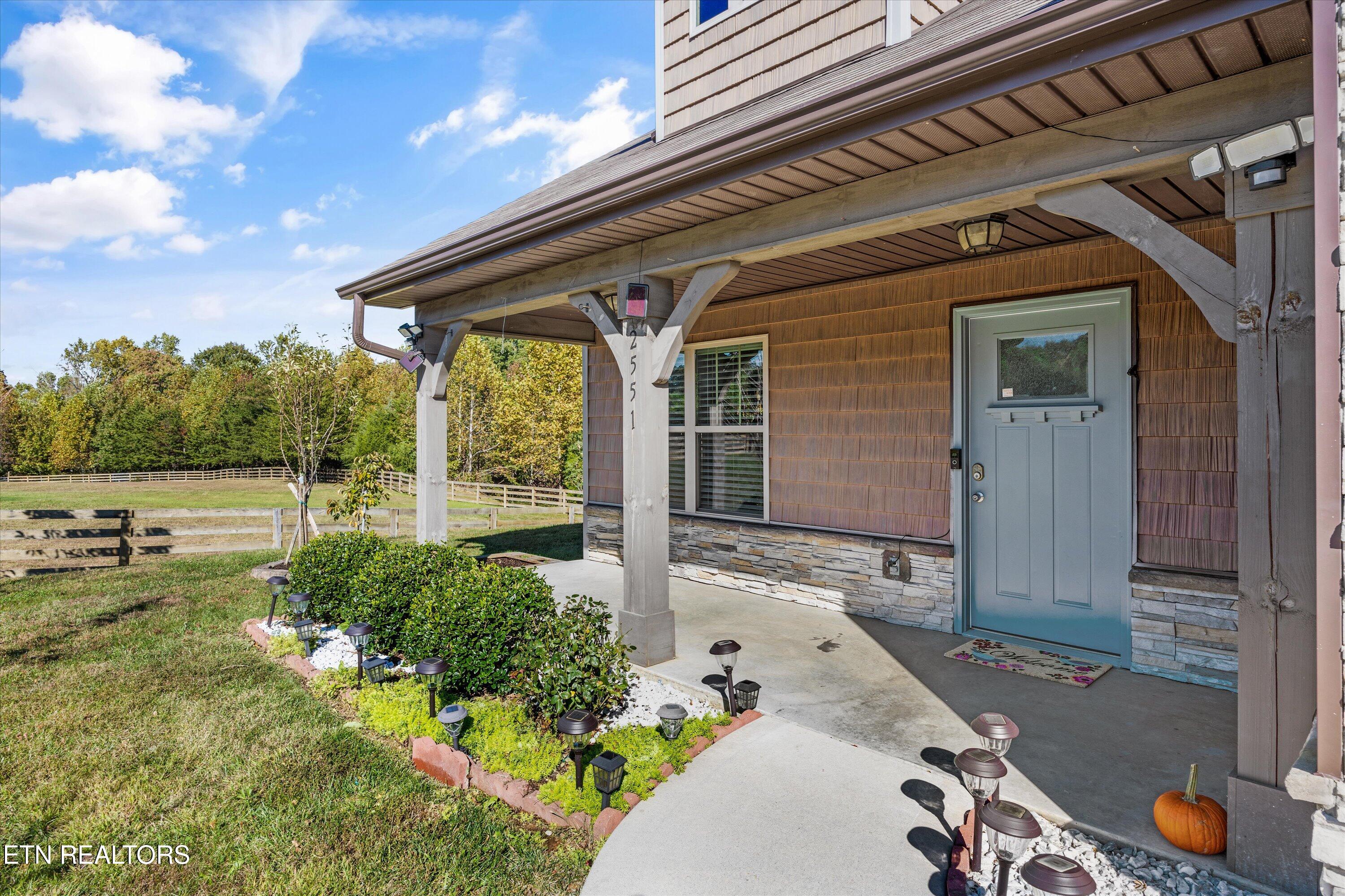 2551 Ancient Oak Lane, Knoxville
