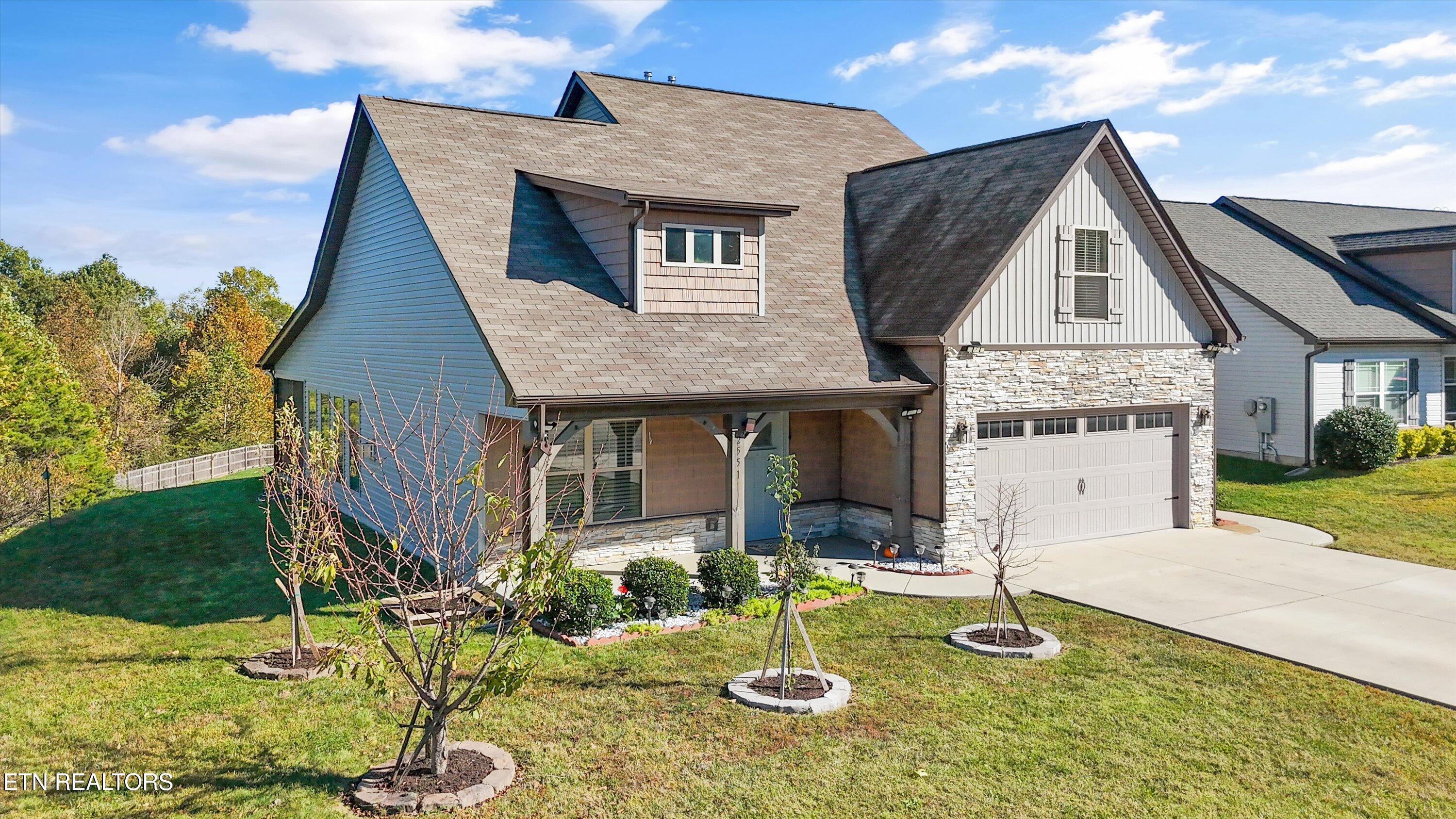 2551 Ancient Oak Lane, Knoxville