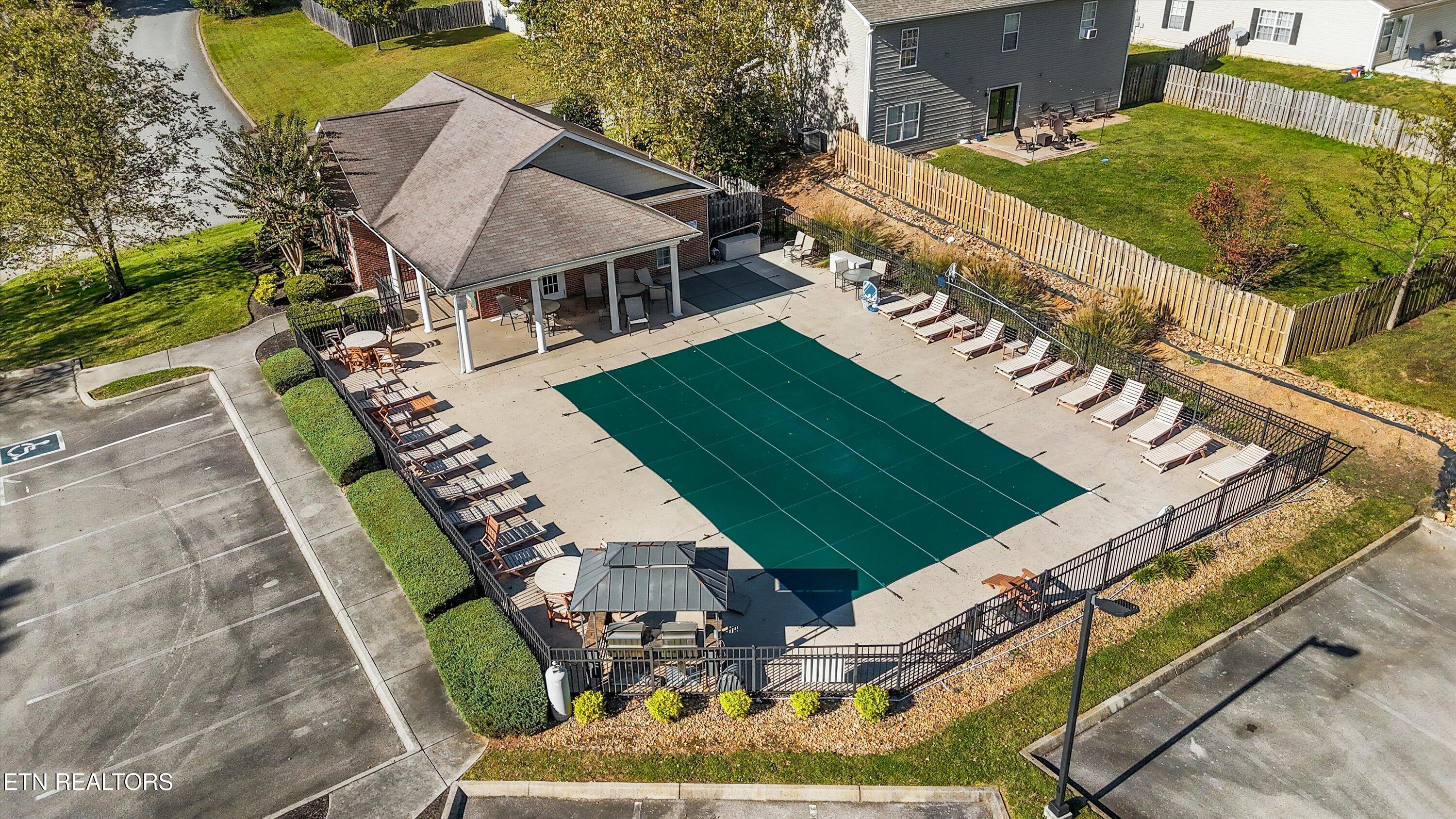 2551 Ancient Oak Lane, Knoxville