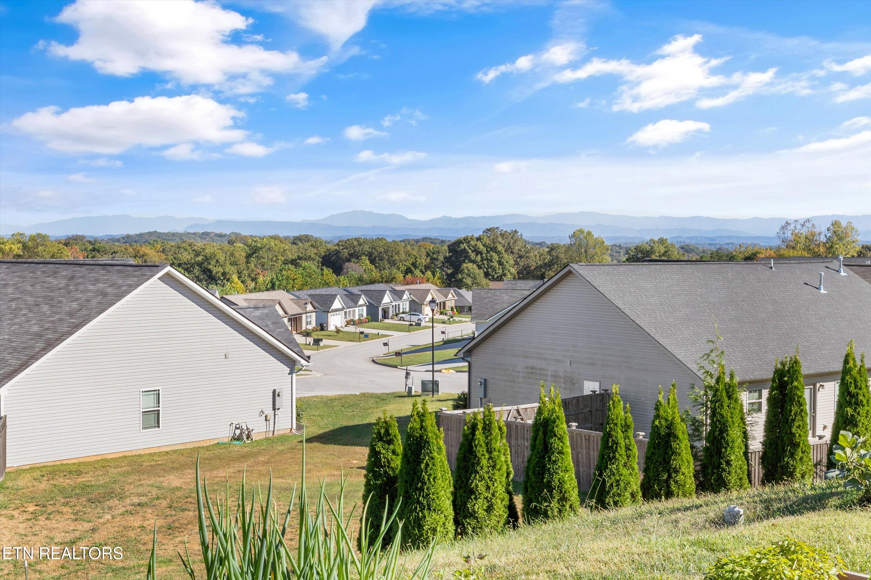 2551 Ancient Oak Lane, Knoxville