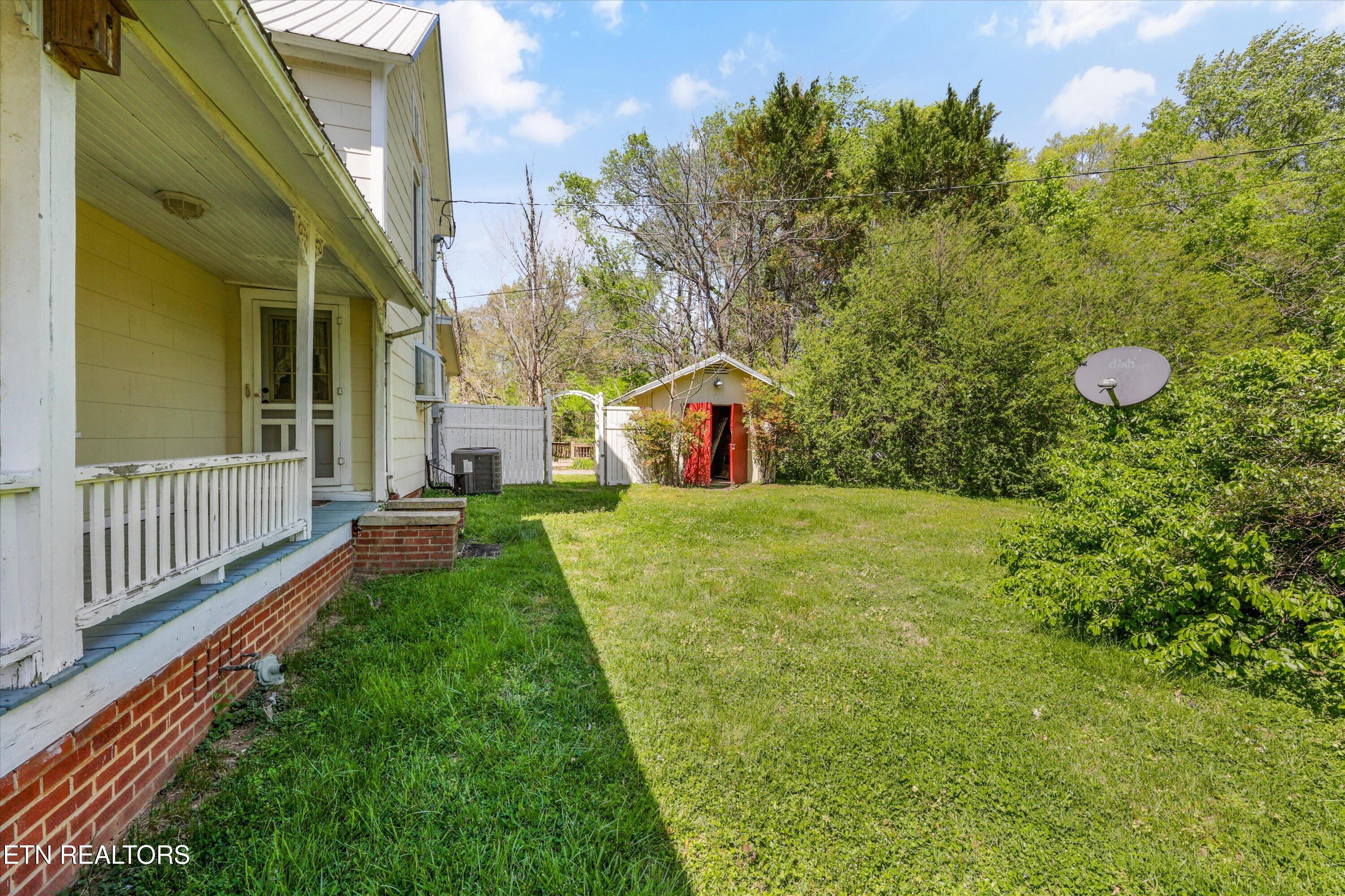 7637 E Lamar Alex Pkwy
