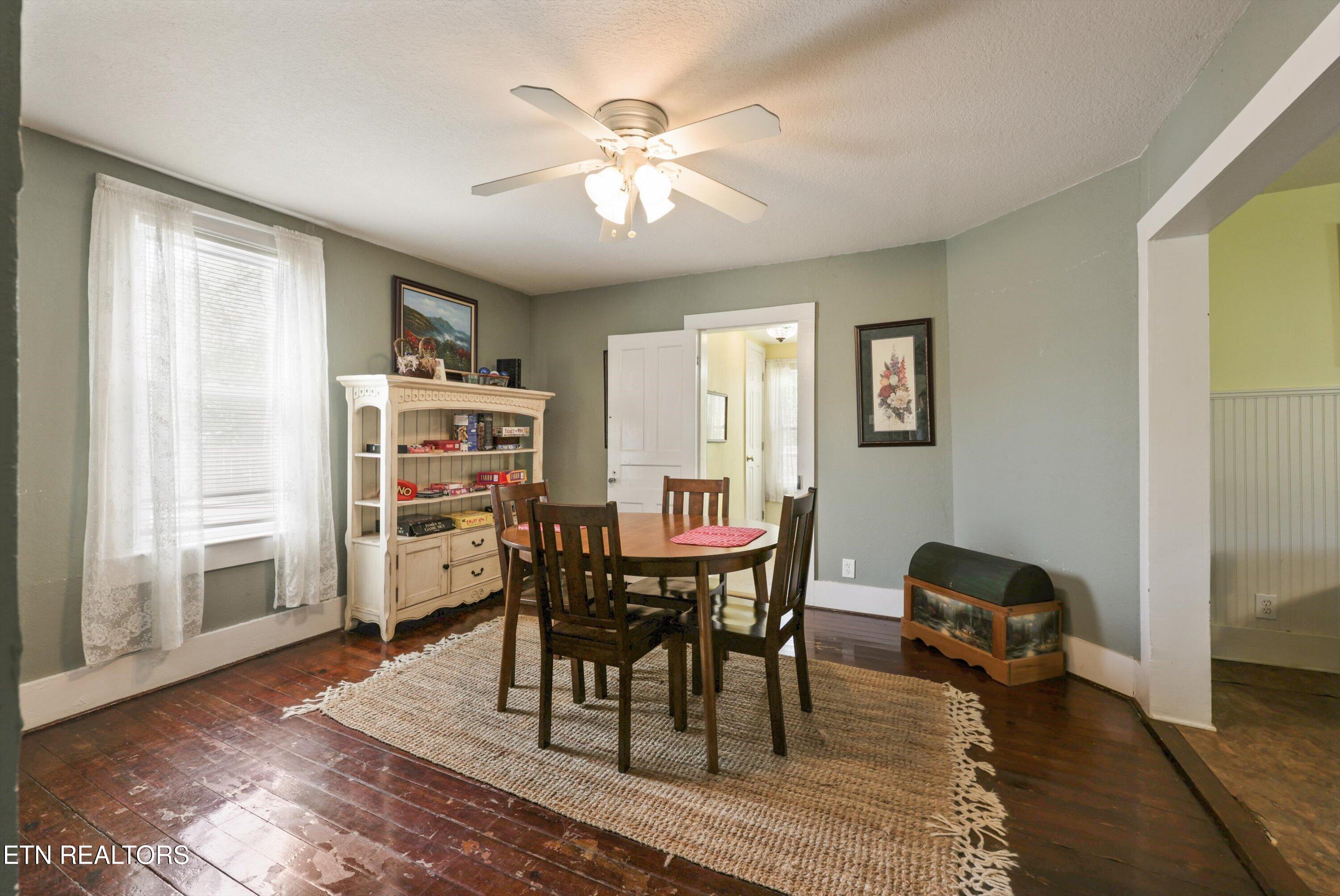 7637 E Lamar Alex Pkwy