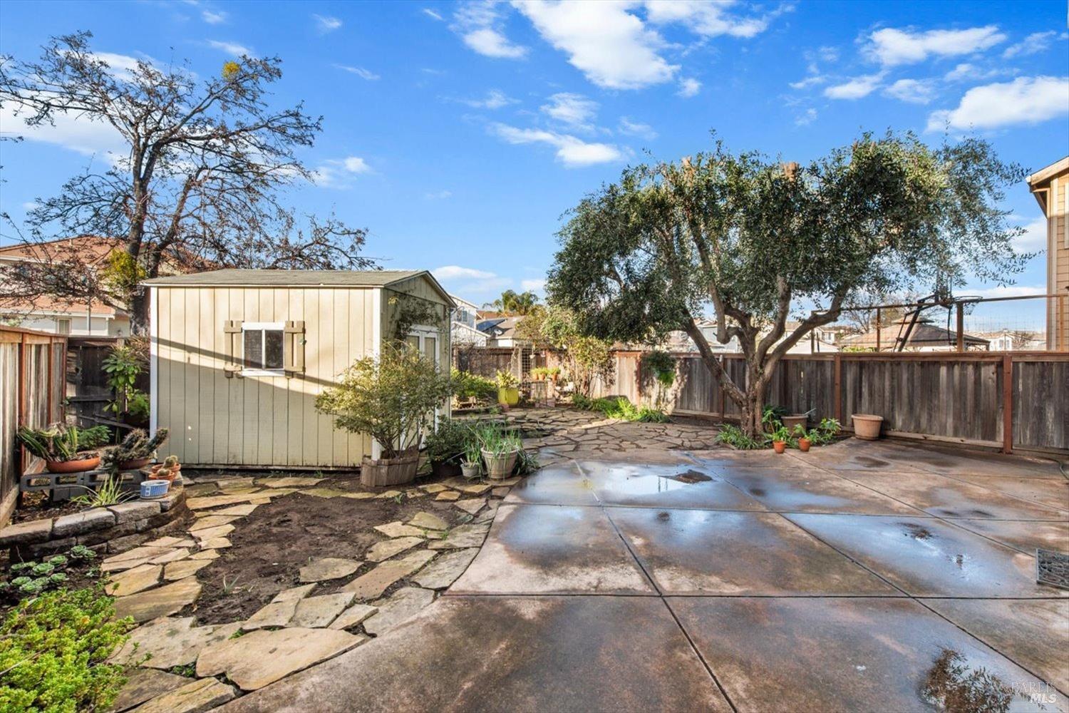 2512 Bickford Circle