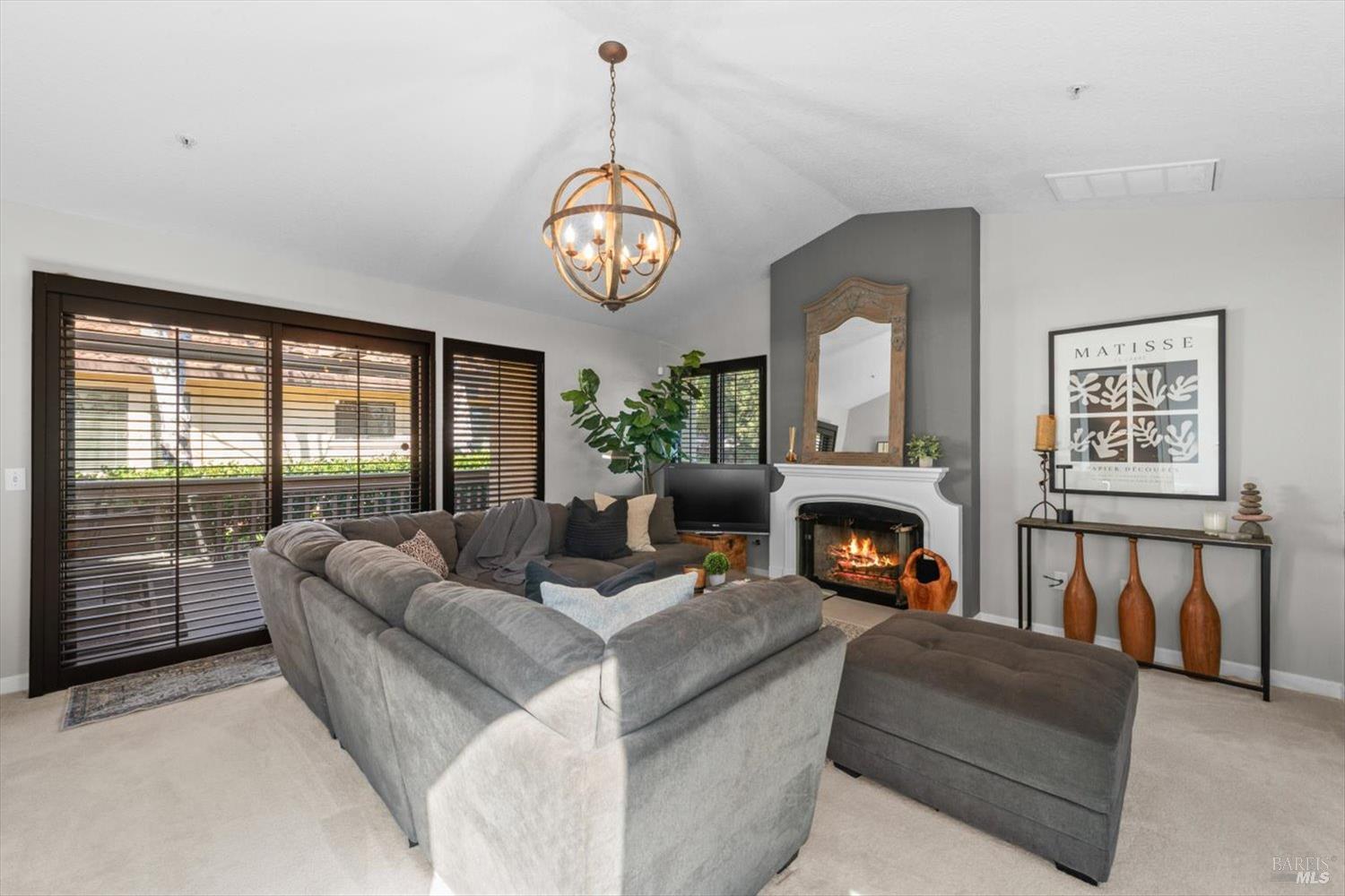 69 Fountain Grove Circle