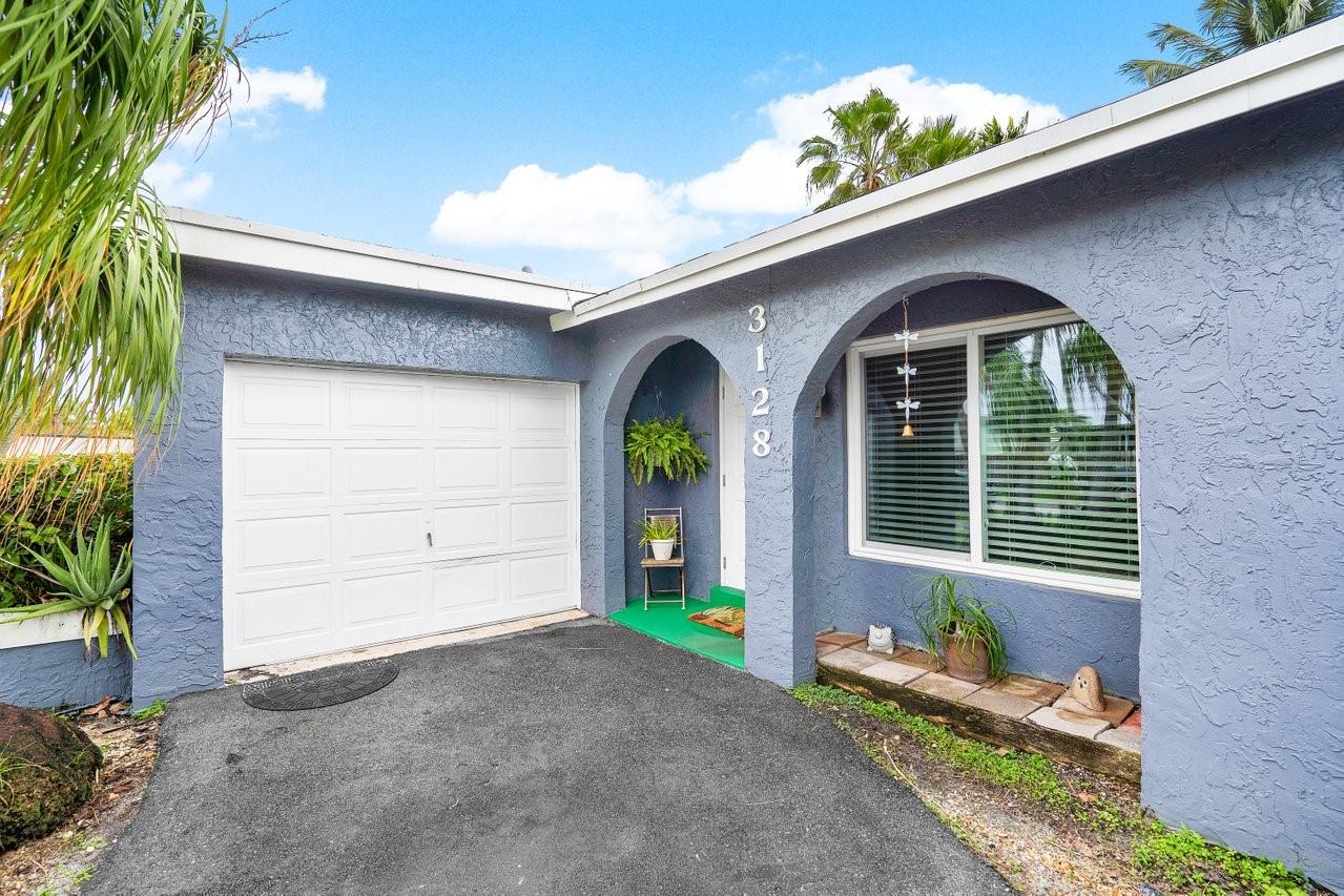 3128 NW 113th Ave