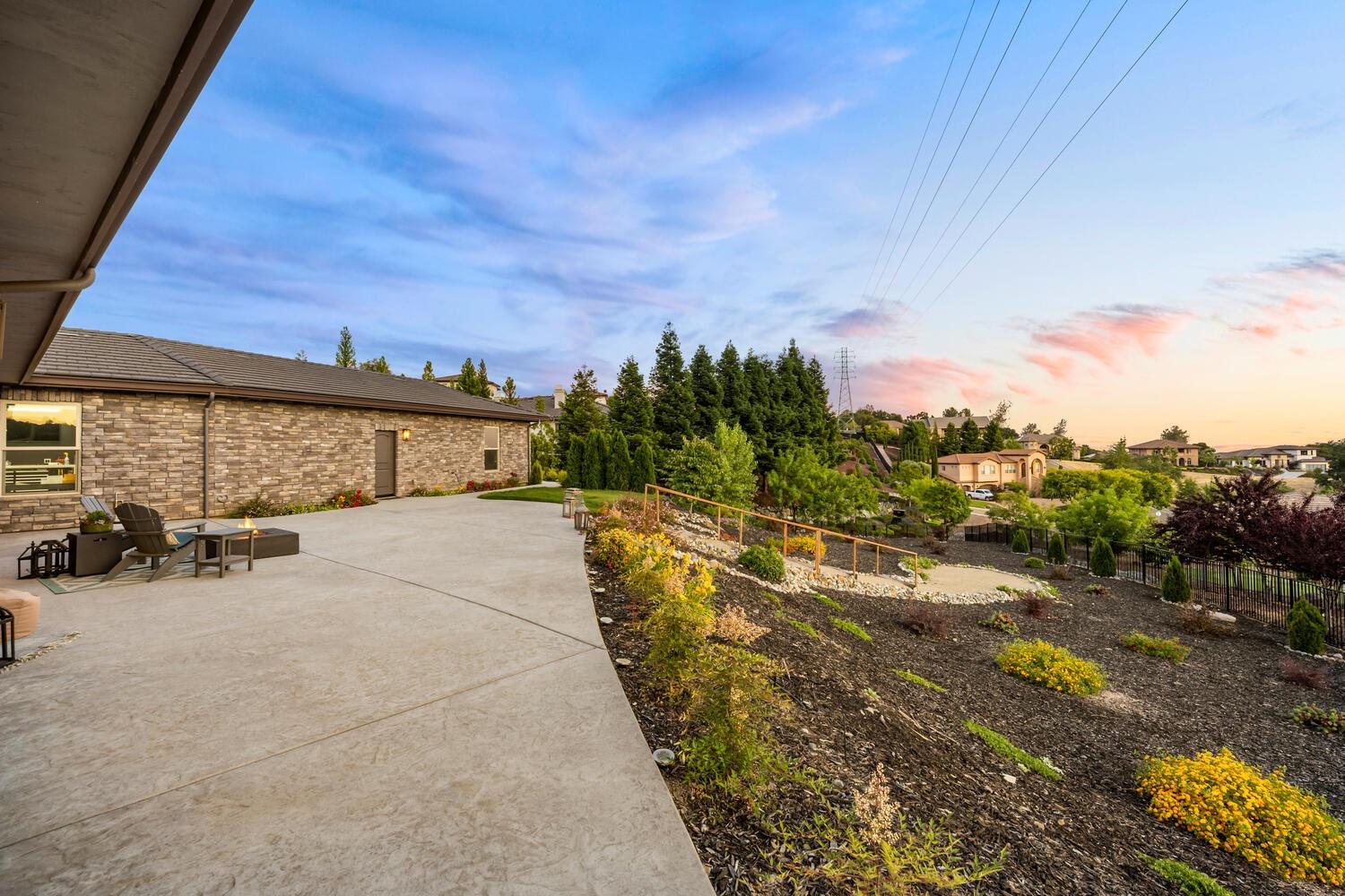 1735 Margaret Court