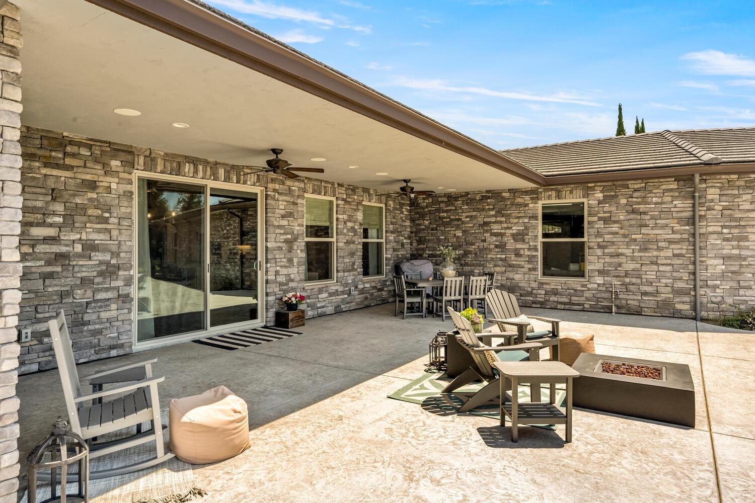 1735 Margaret Court