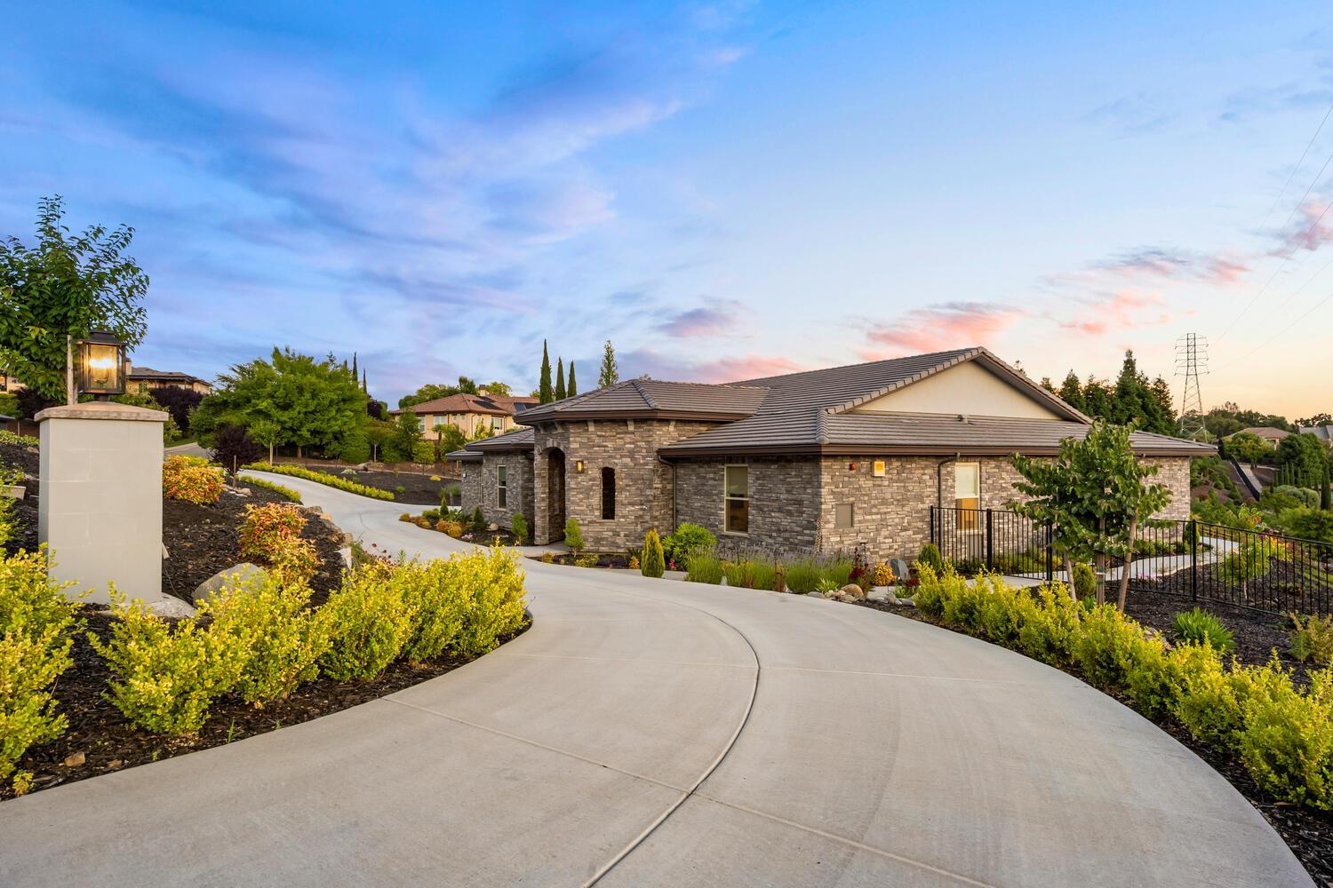 1735 Margaret Court