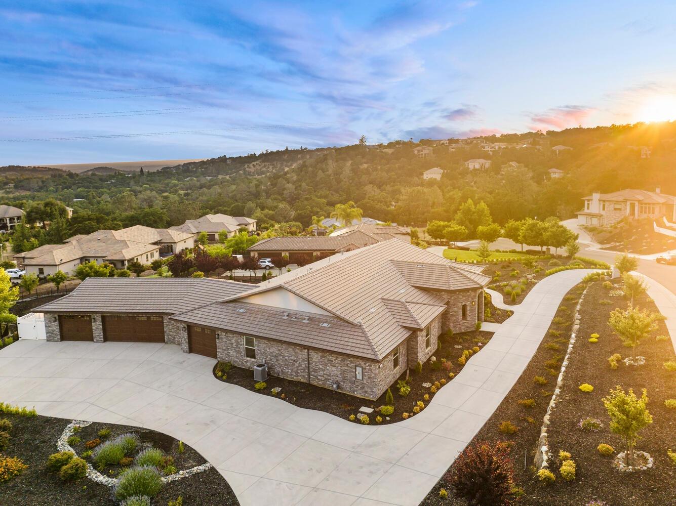 1735 Margaret Court