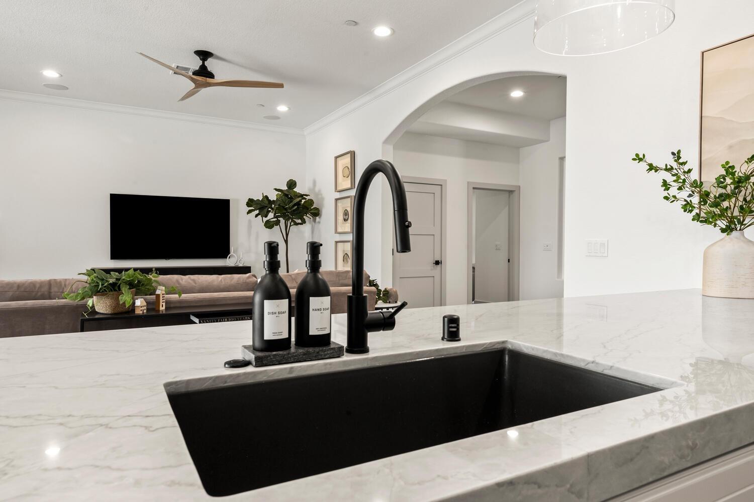 1735 Margaret Court