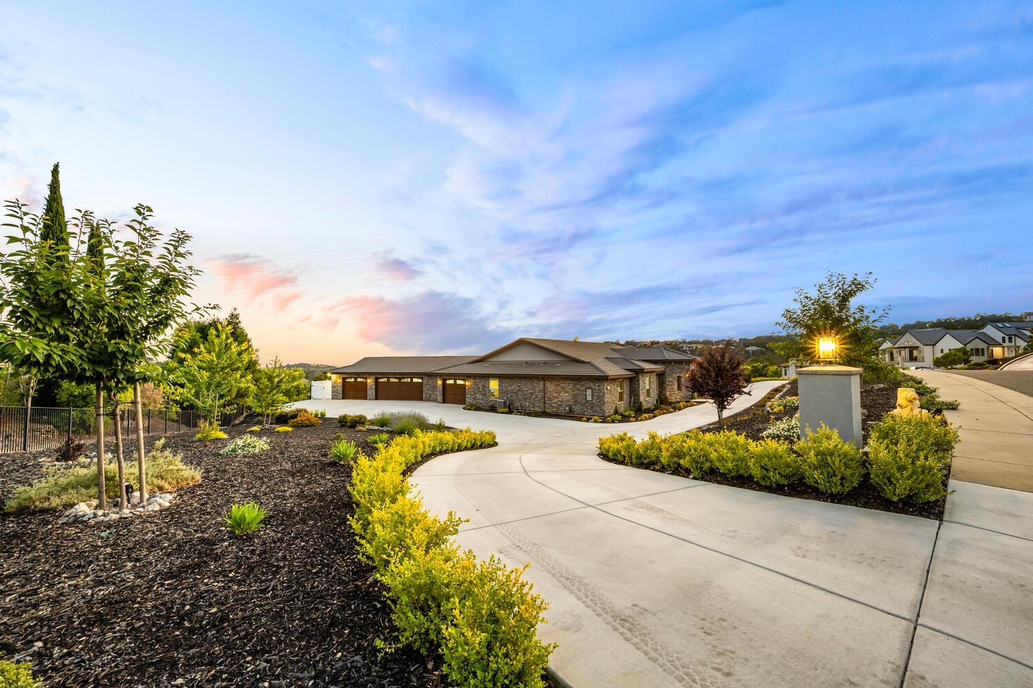 1735 Margaret Court