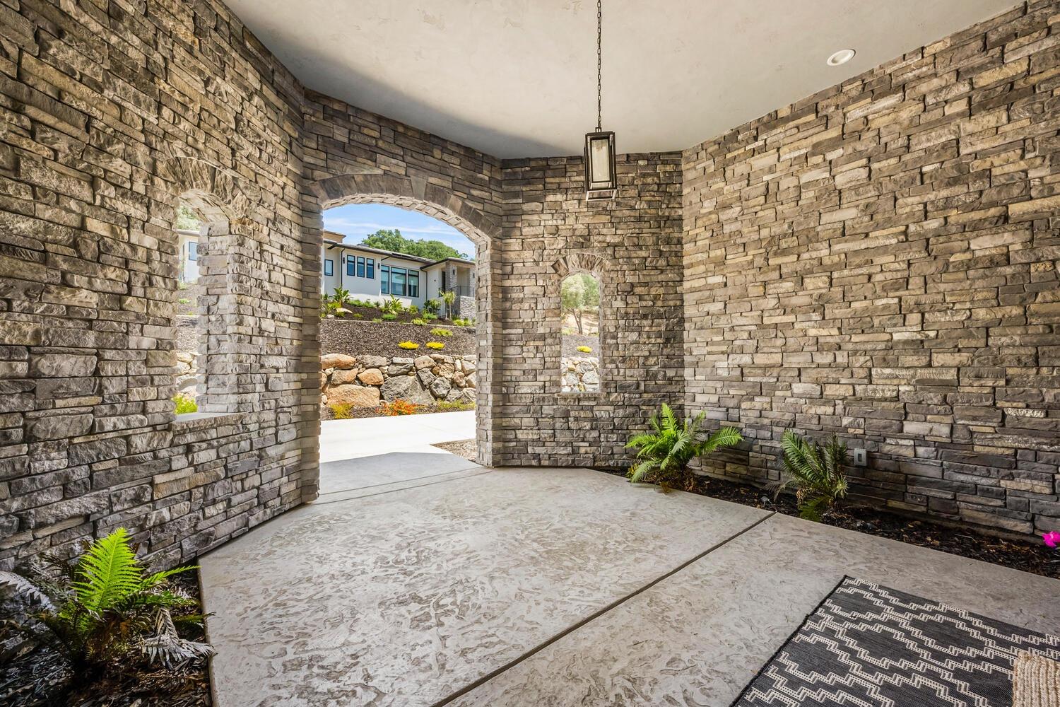 1735 Margaret Court