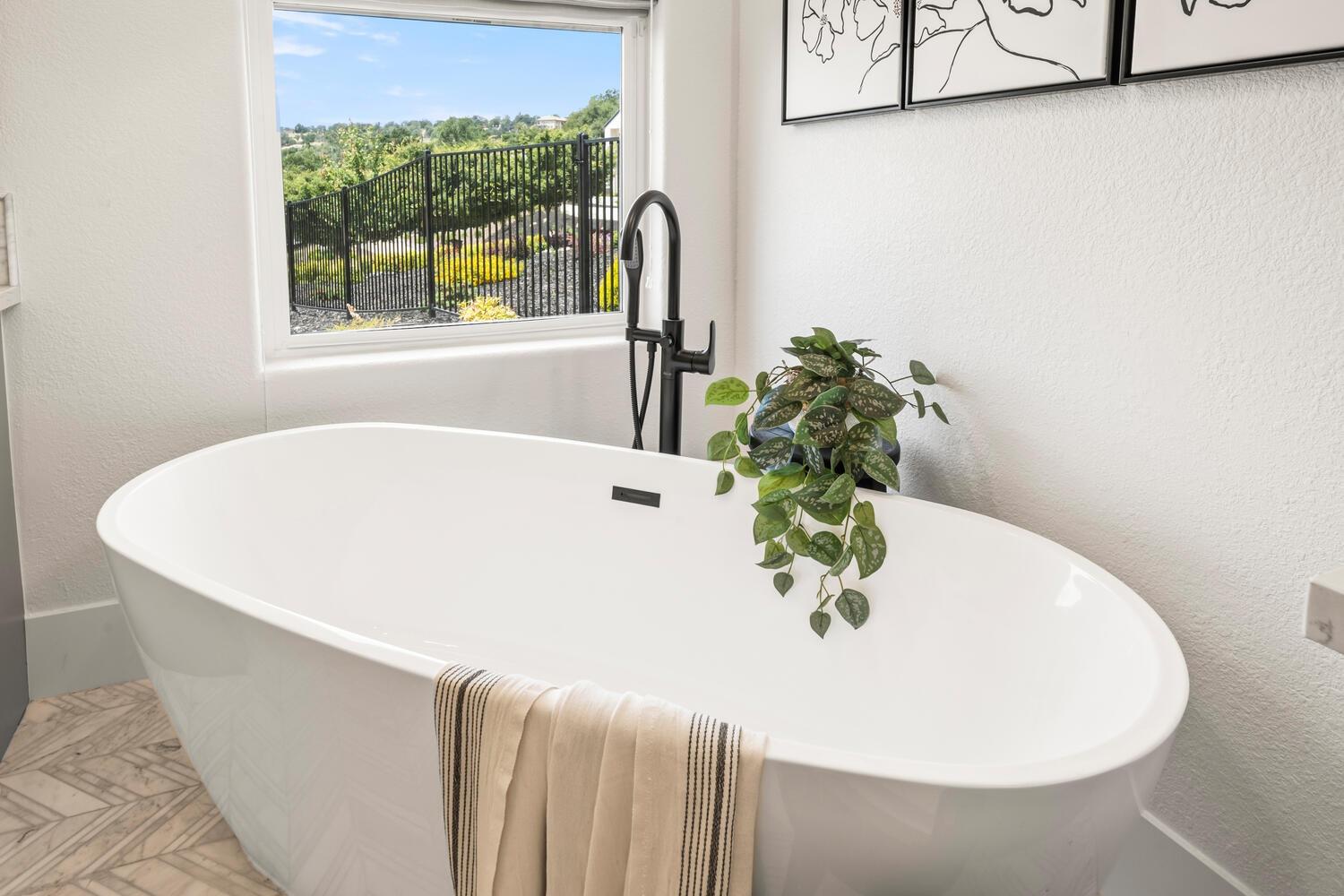 1735 Margaret Court