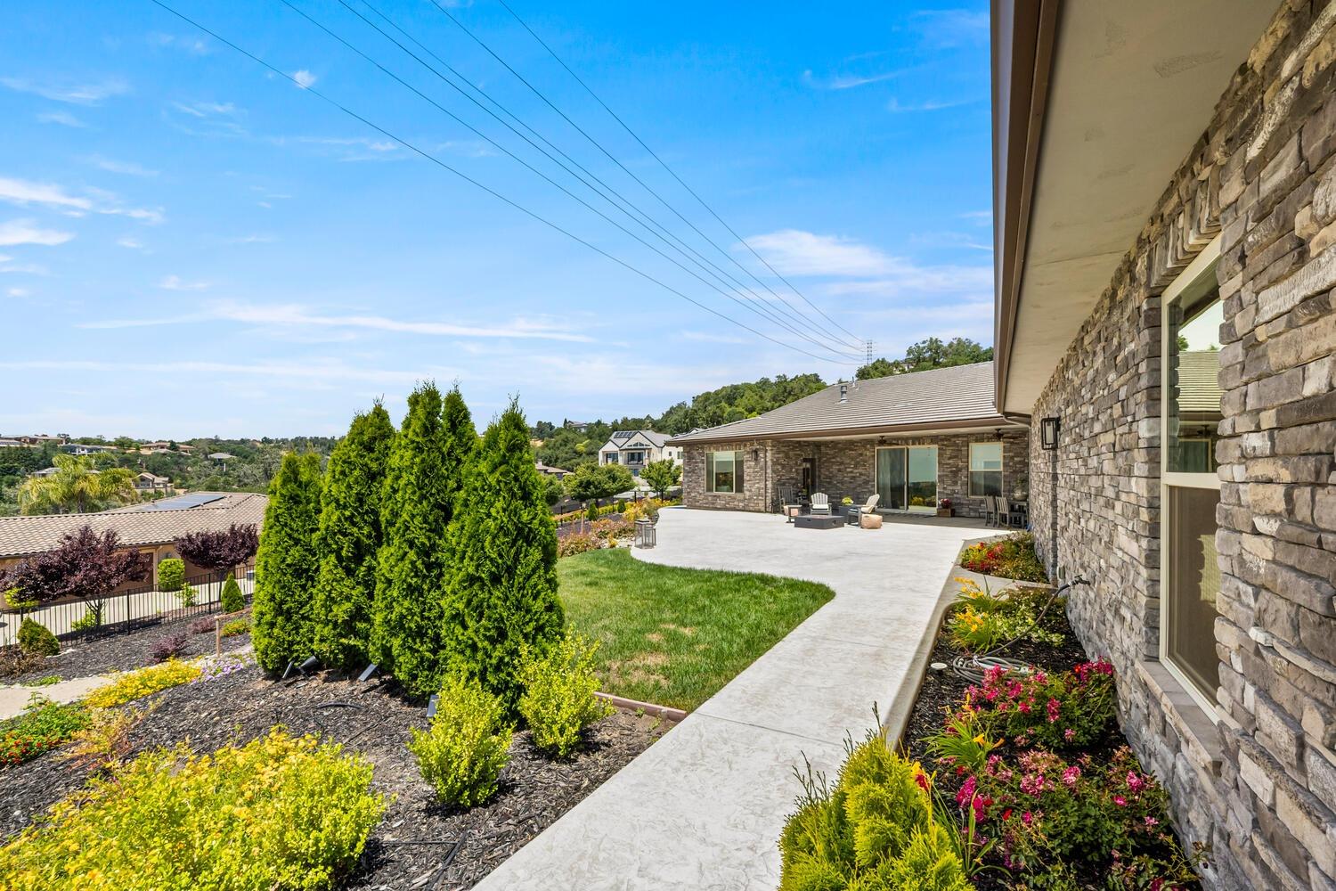 1735 Margaret Court