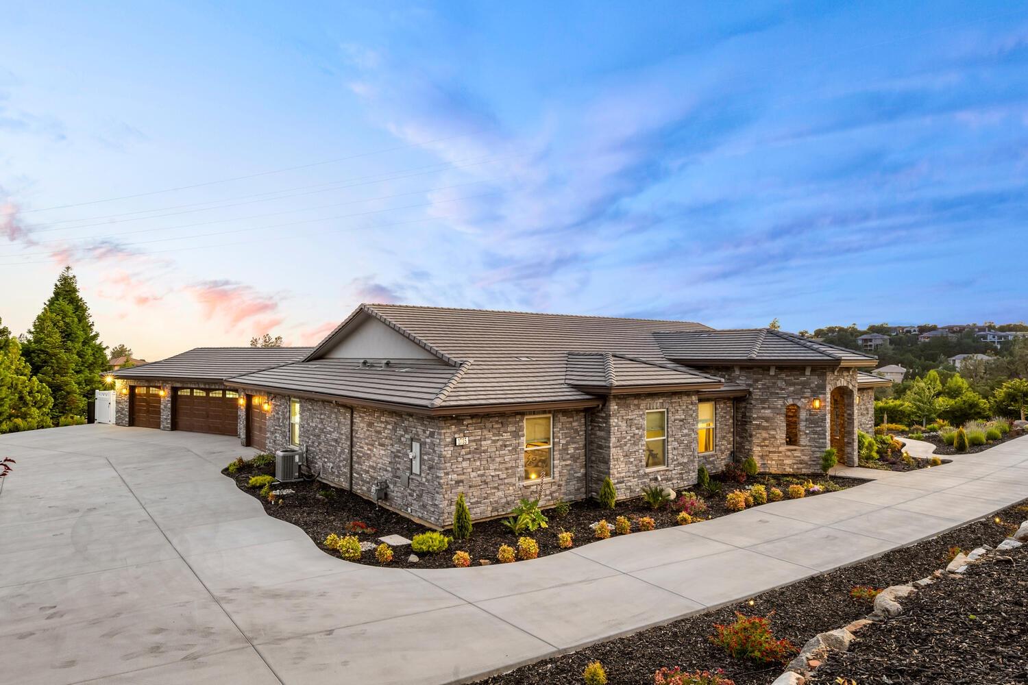 1735 Margaret Court