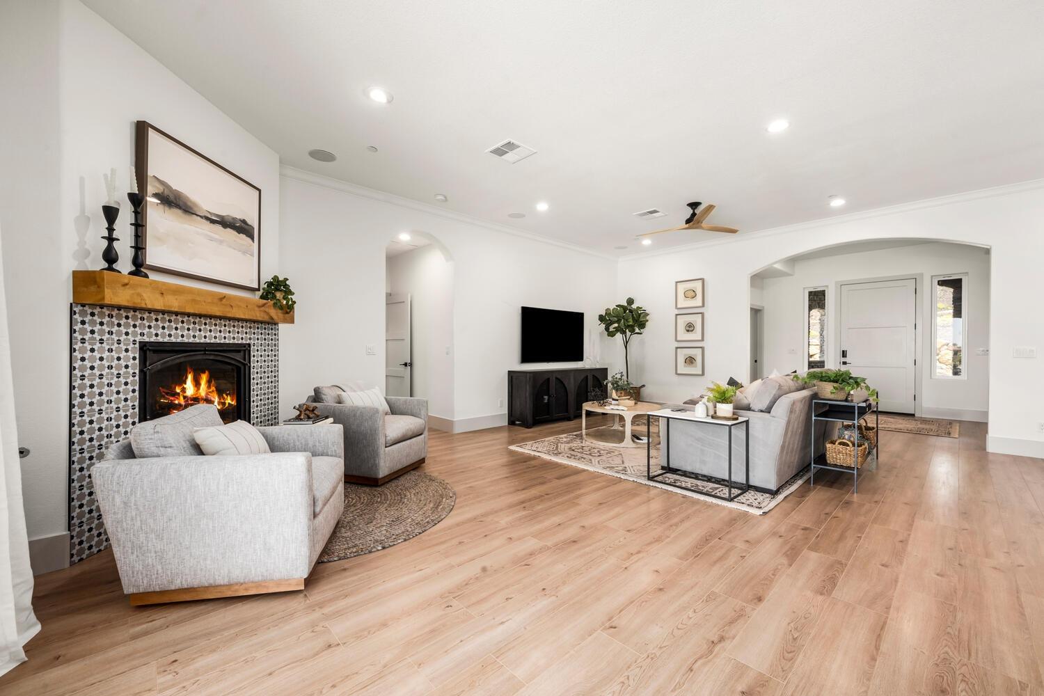 1735 Margaret Court