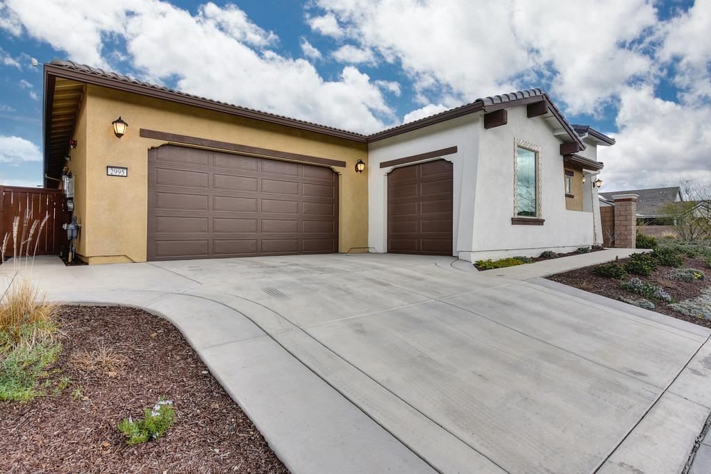 2995 Calypso Circle