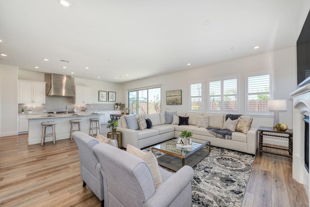 2995 Calypso Circle