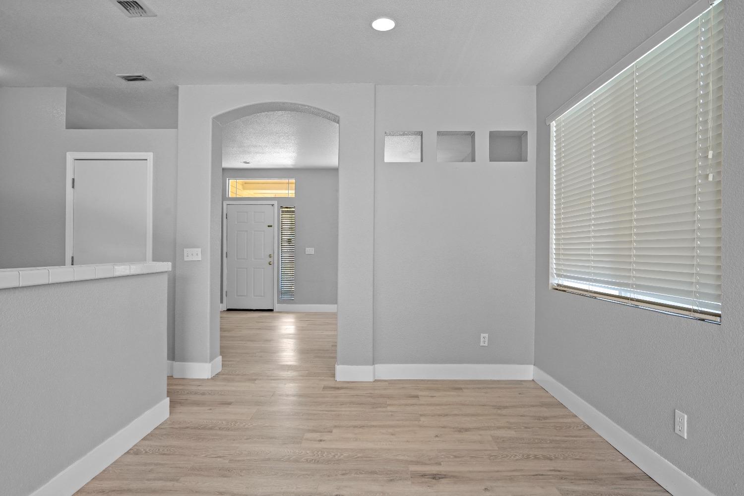 5407 Laguna Crest Way