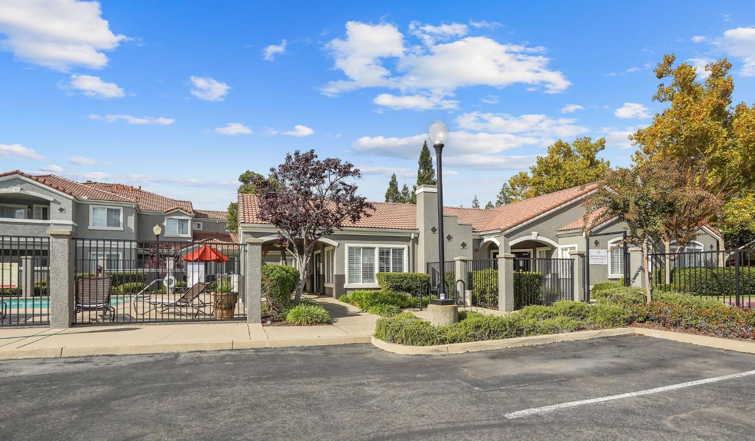 885 Halidon Way 1317