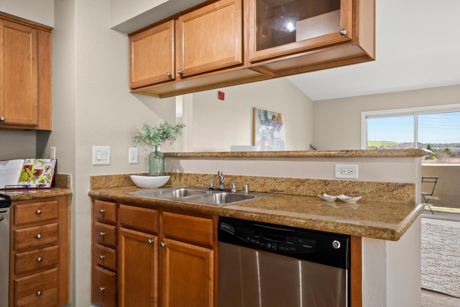 885 Halidon Way 1423