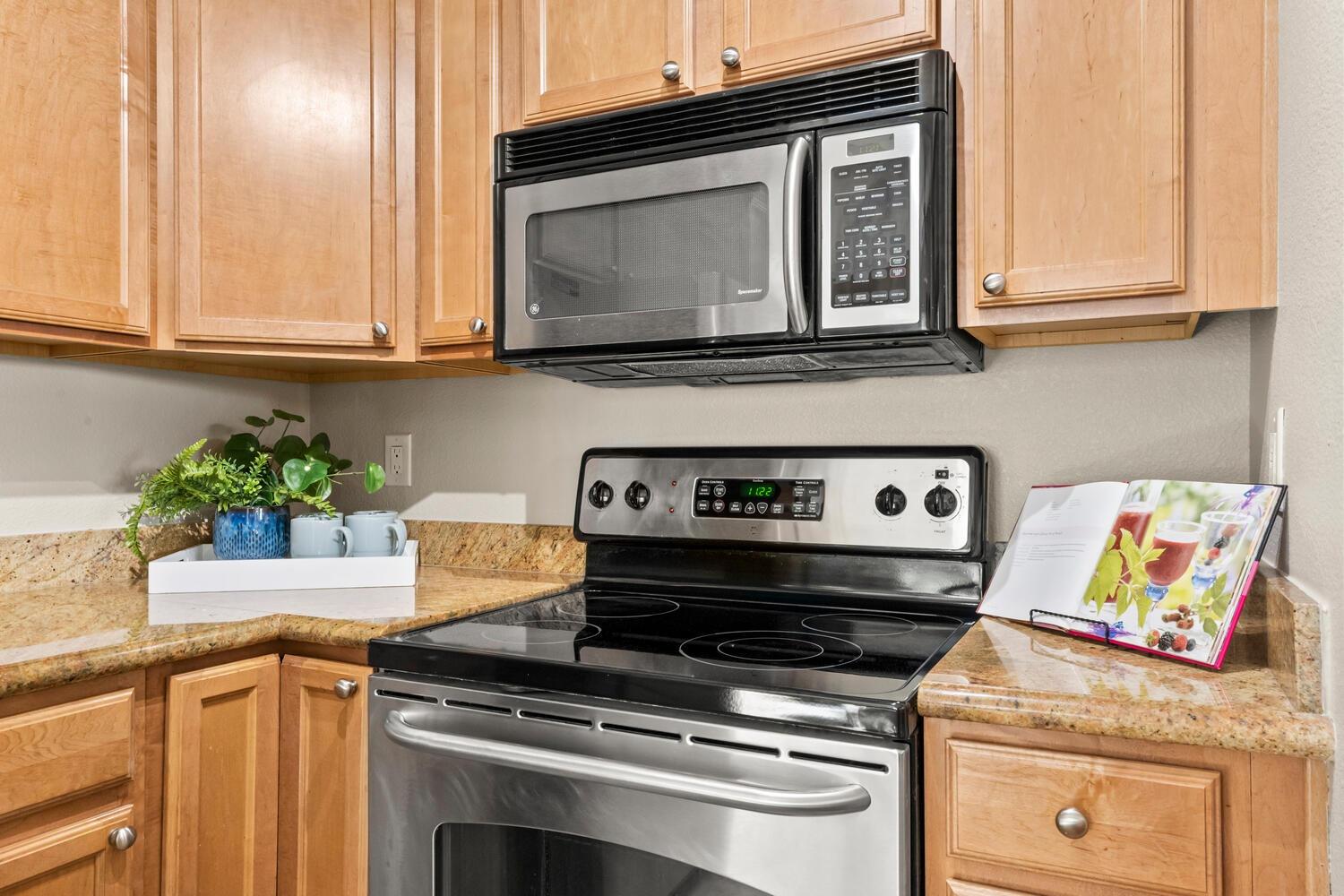 885 Halidon Way 1423