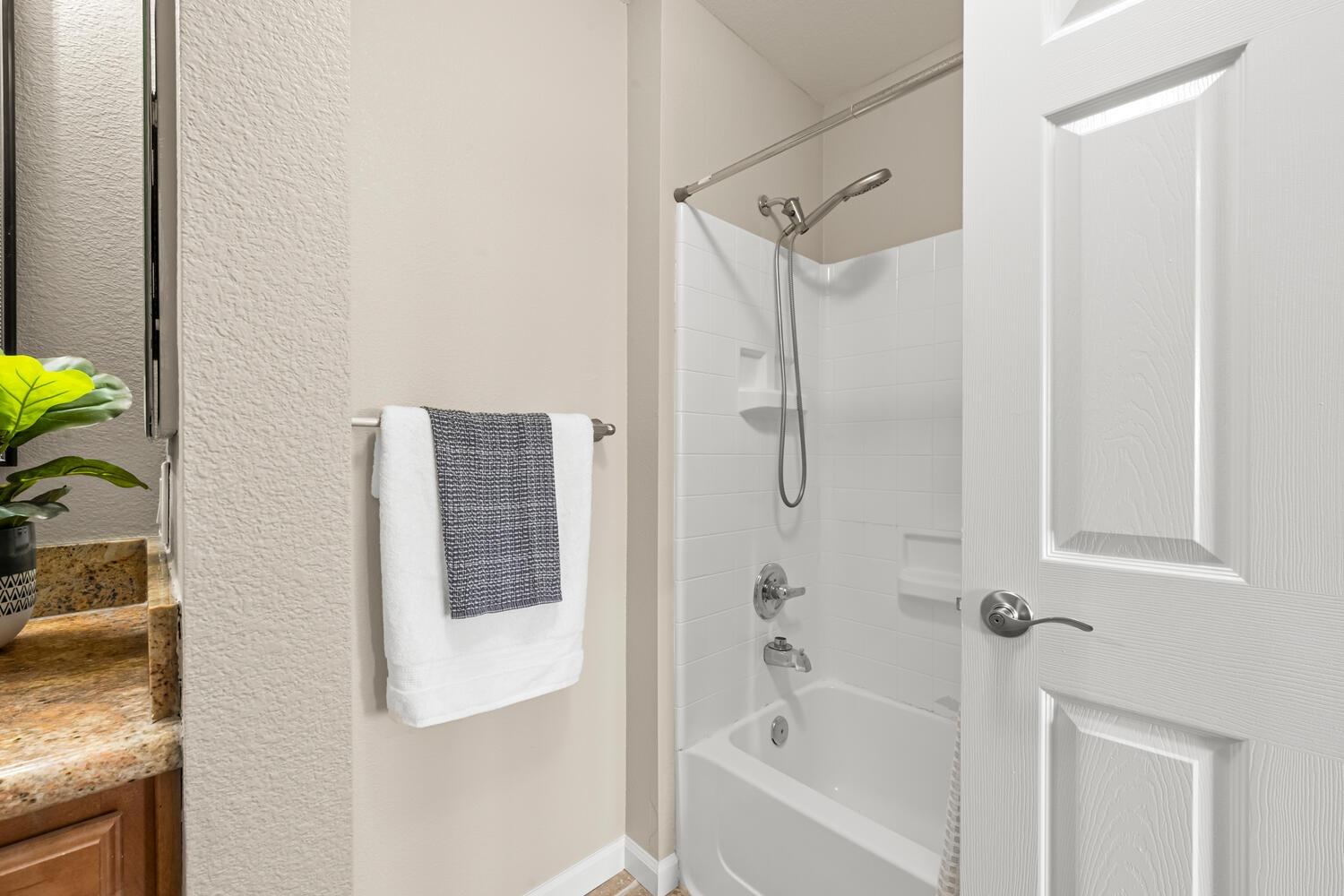 885 Halidon Way 1423