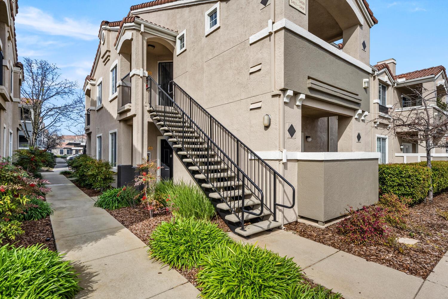 885 Halidon Way 1423